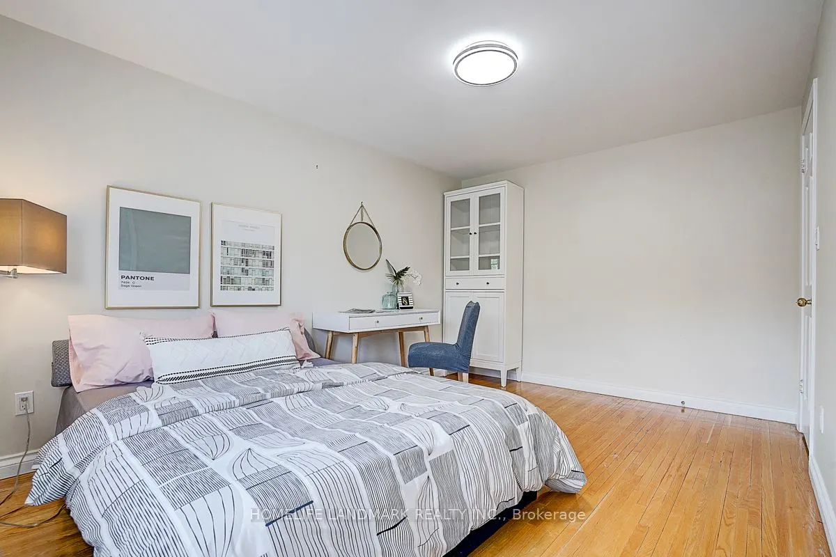 89 Whitehorn Crescent
