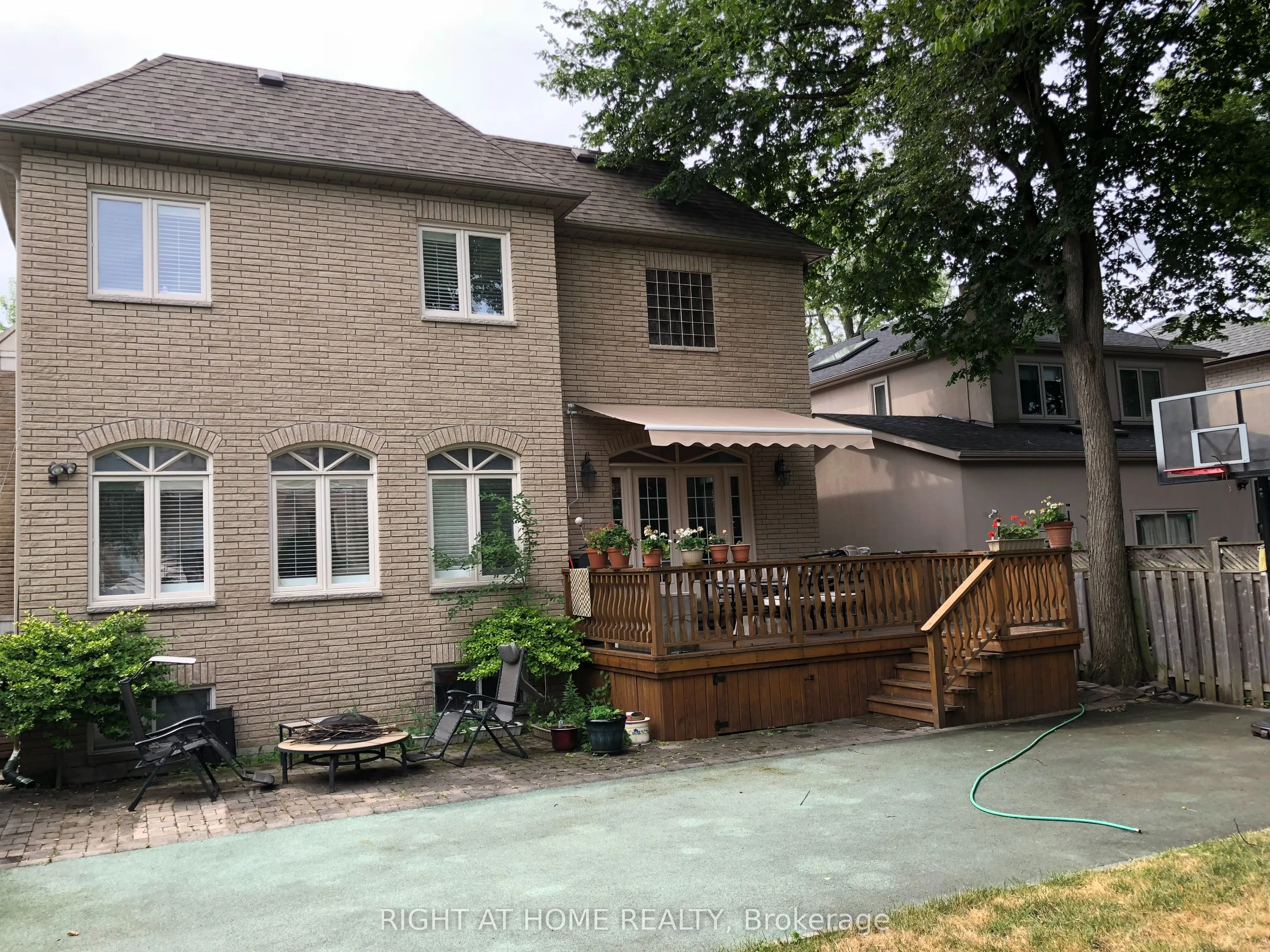 468 Douglas Avenue