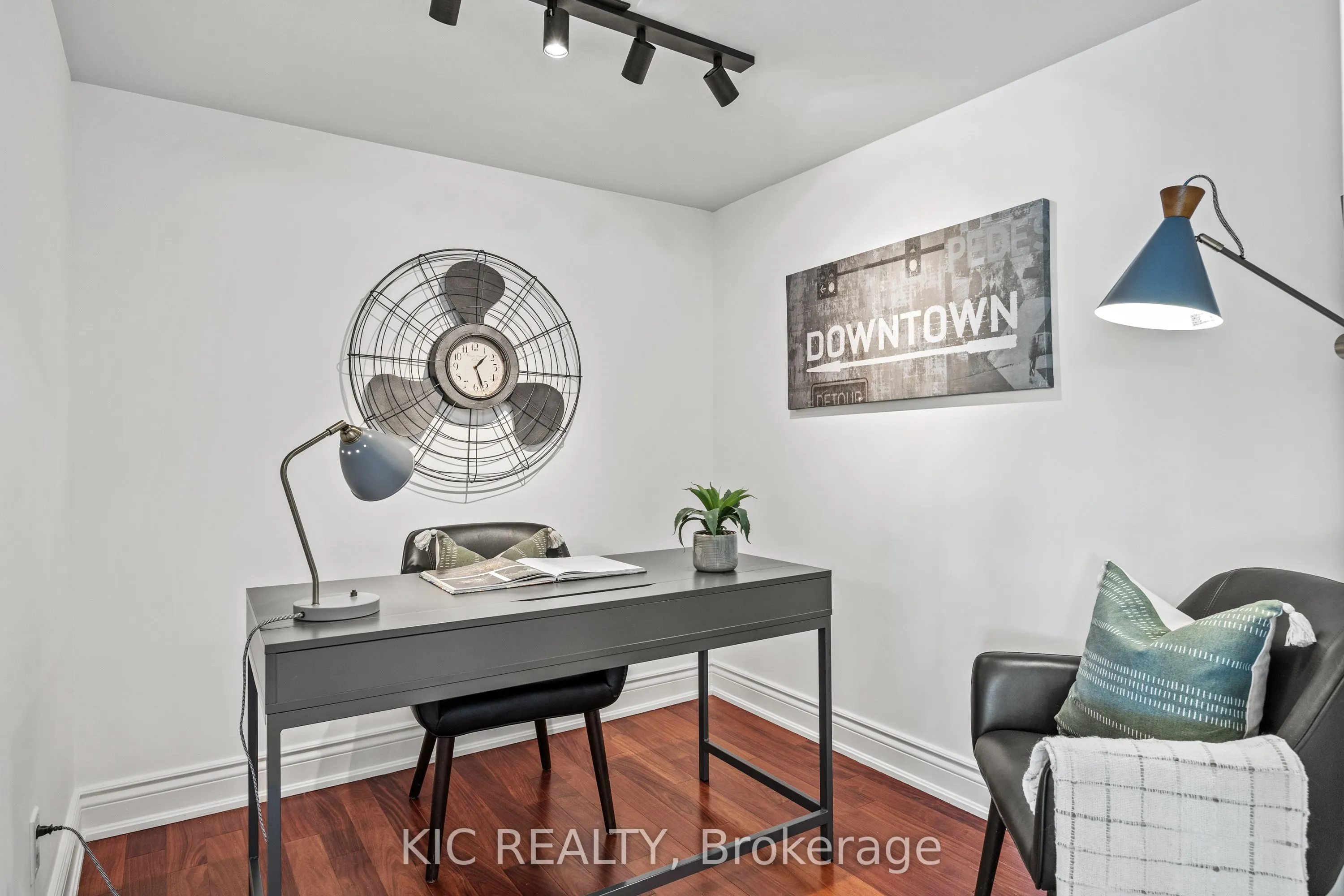 219 Fort York Boulevard, #409