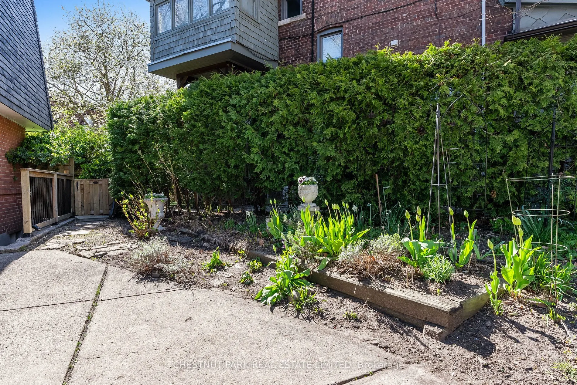 45 Summerhill Gardens