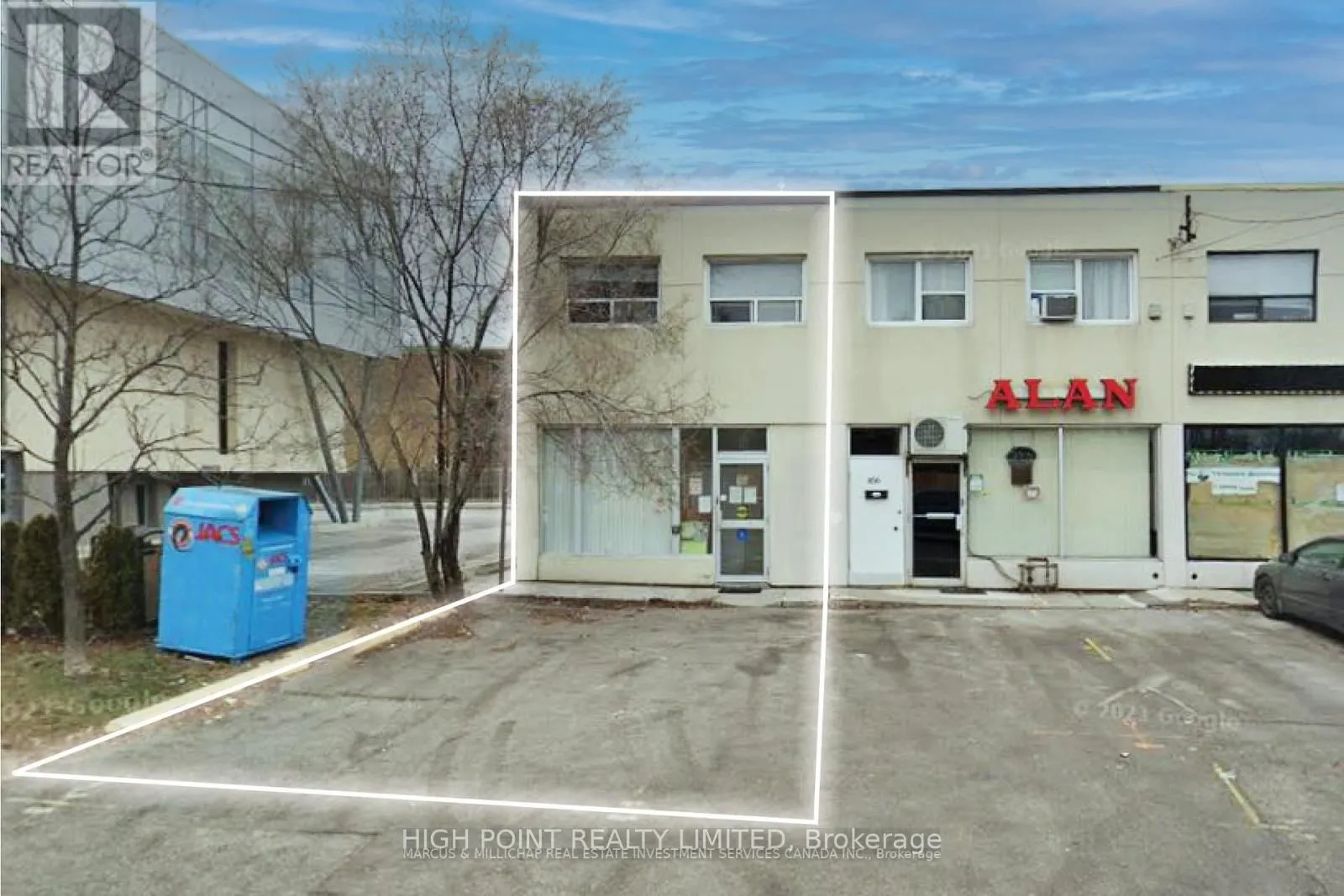 858 Sheppard Avenue W, #200