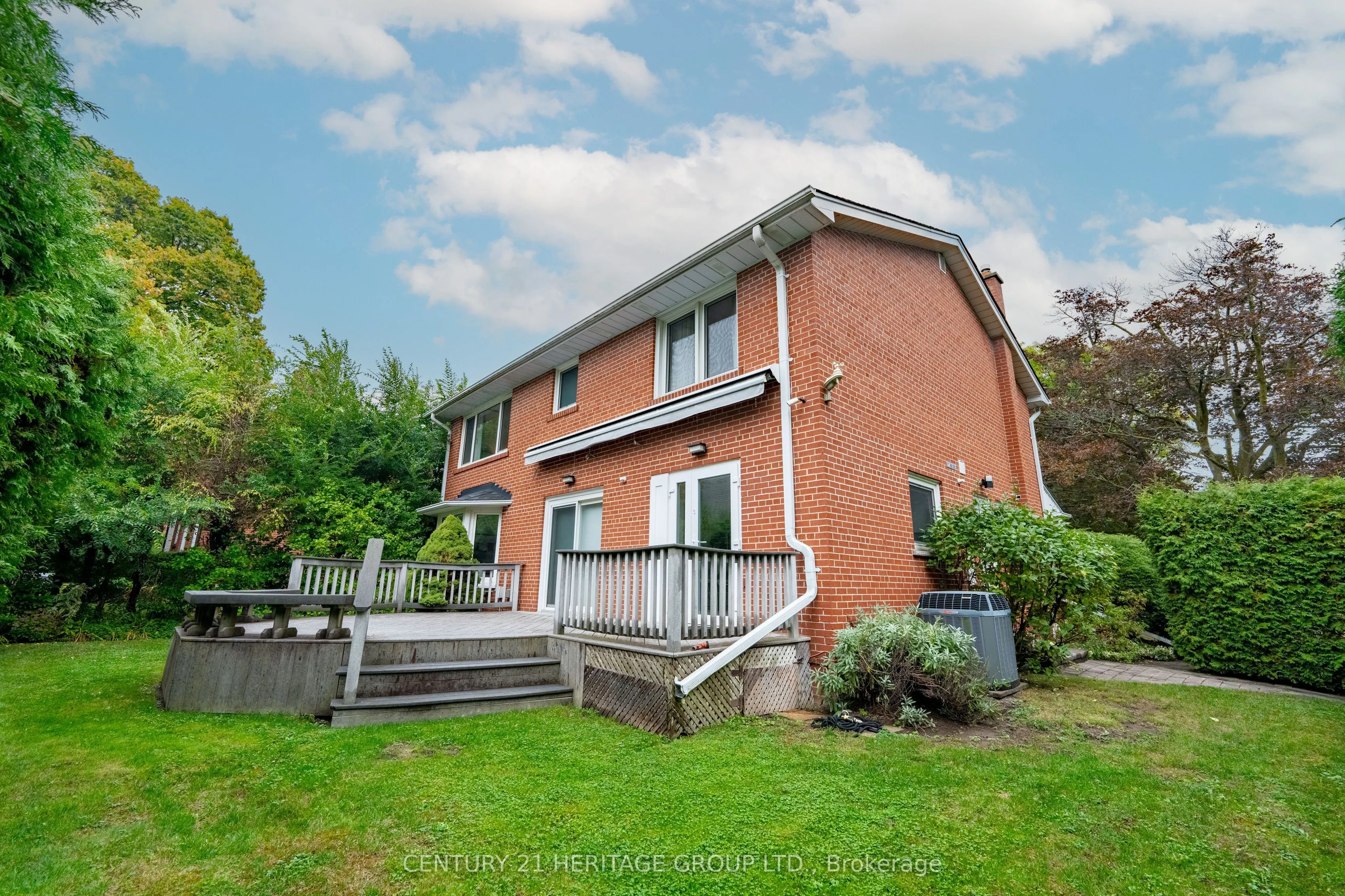 61 Foursome Crescent