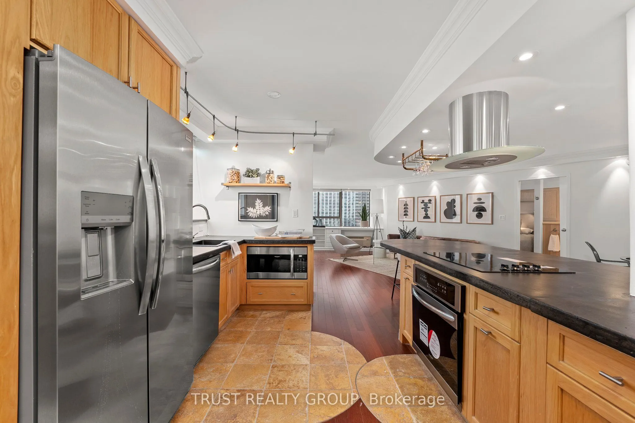 270 Queens Quay W, #1201/02