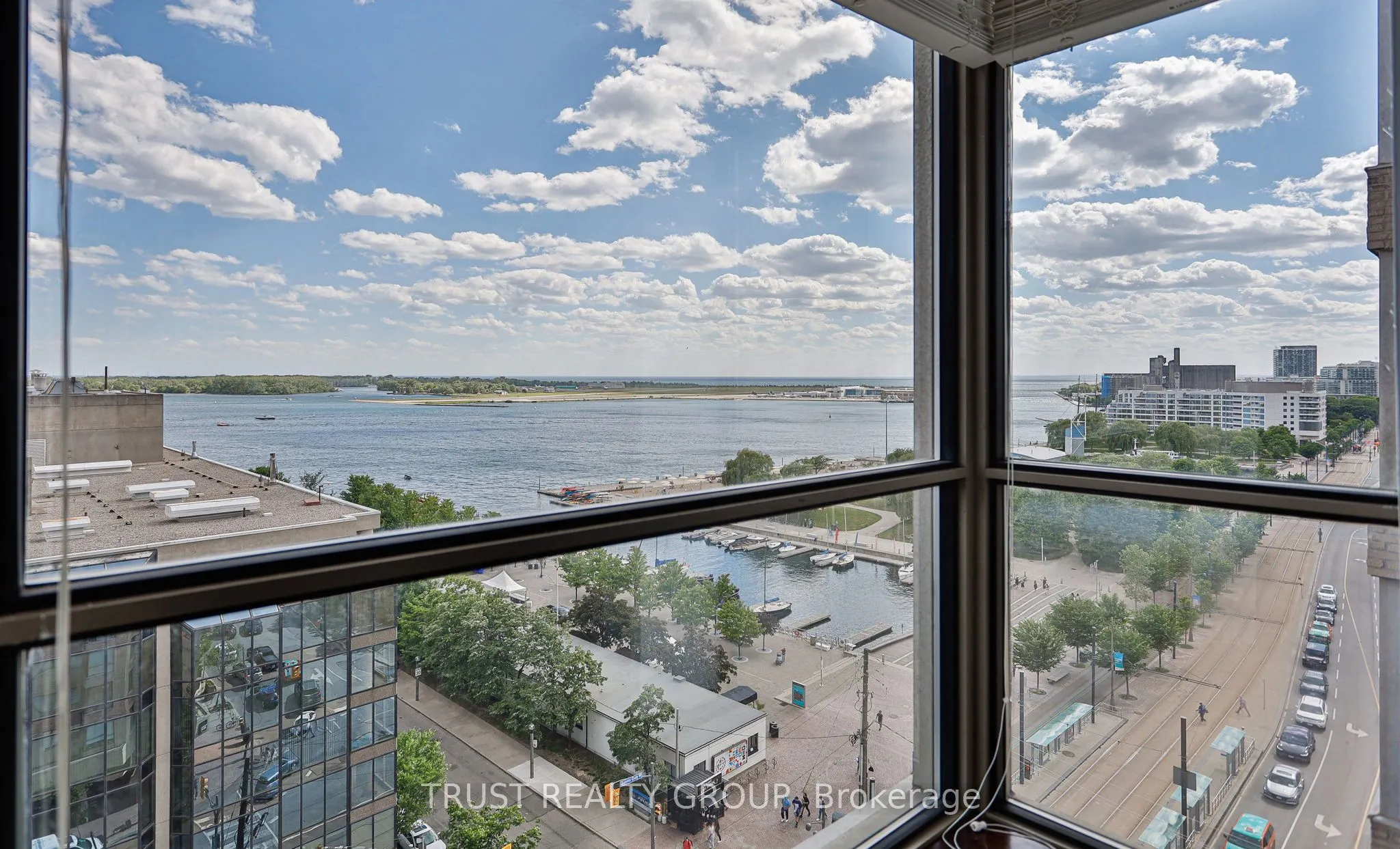 270 Queens Quay W, #1201/02