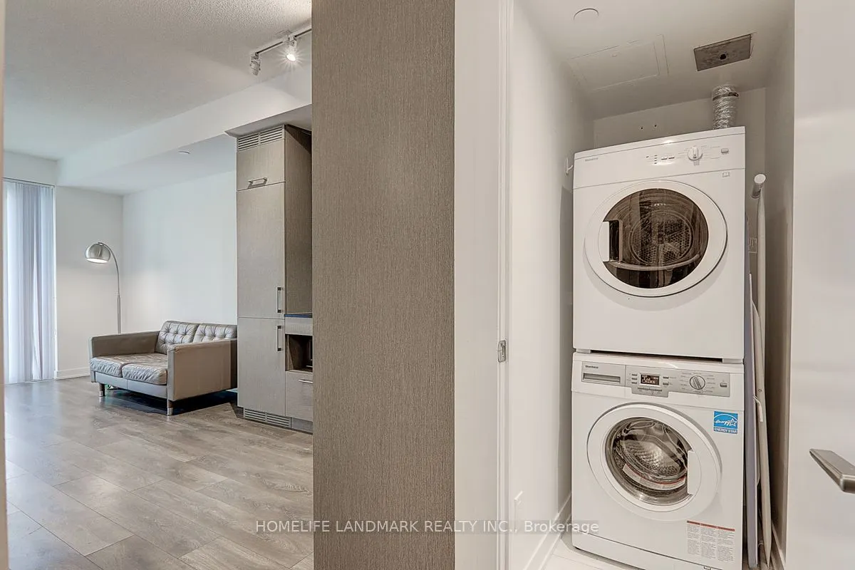87 Peter Street, #3501