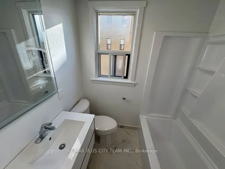44 Meadowbrook Drive, #2