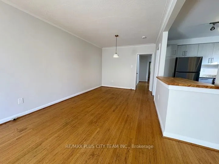 44 Meadowbrook Drive, #2