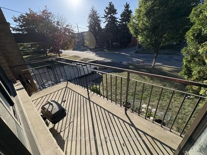 44 Meadowbrook Drive, #2