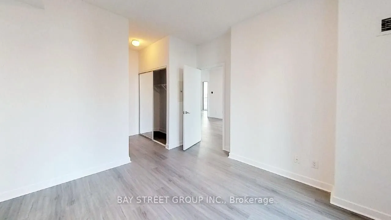 18 Harbour Street, #1708