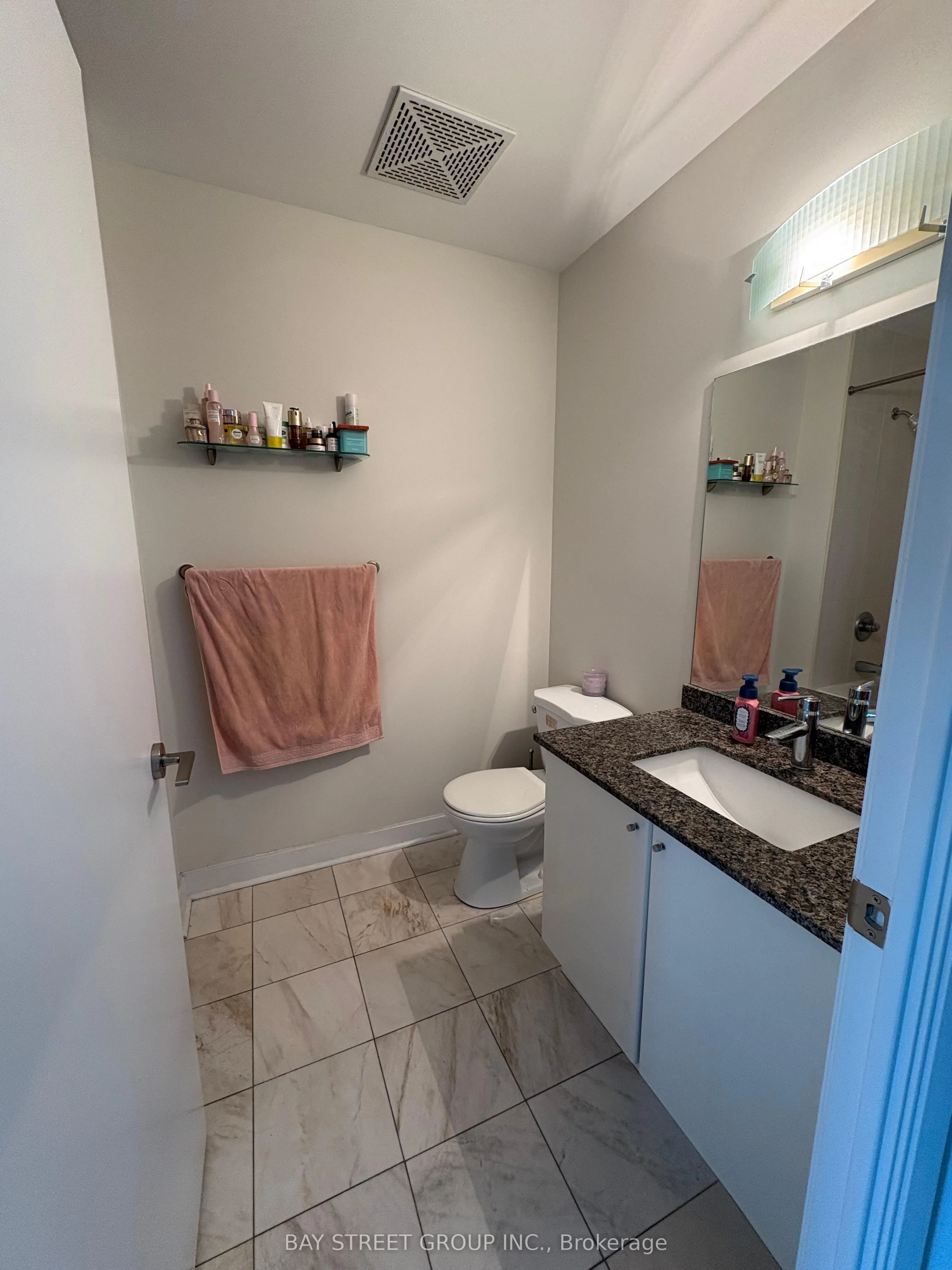 18 Harbour Street, #1708