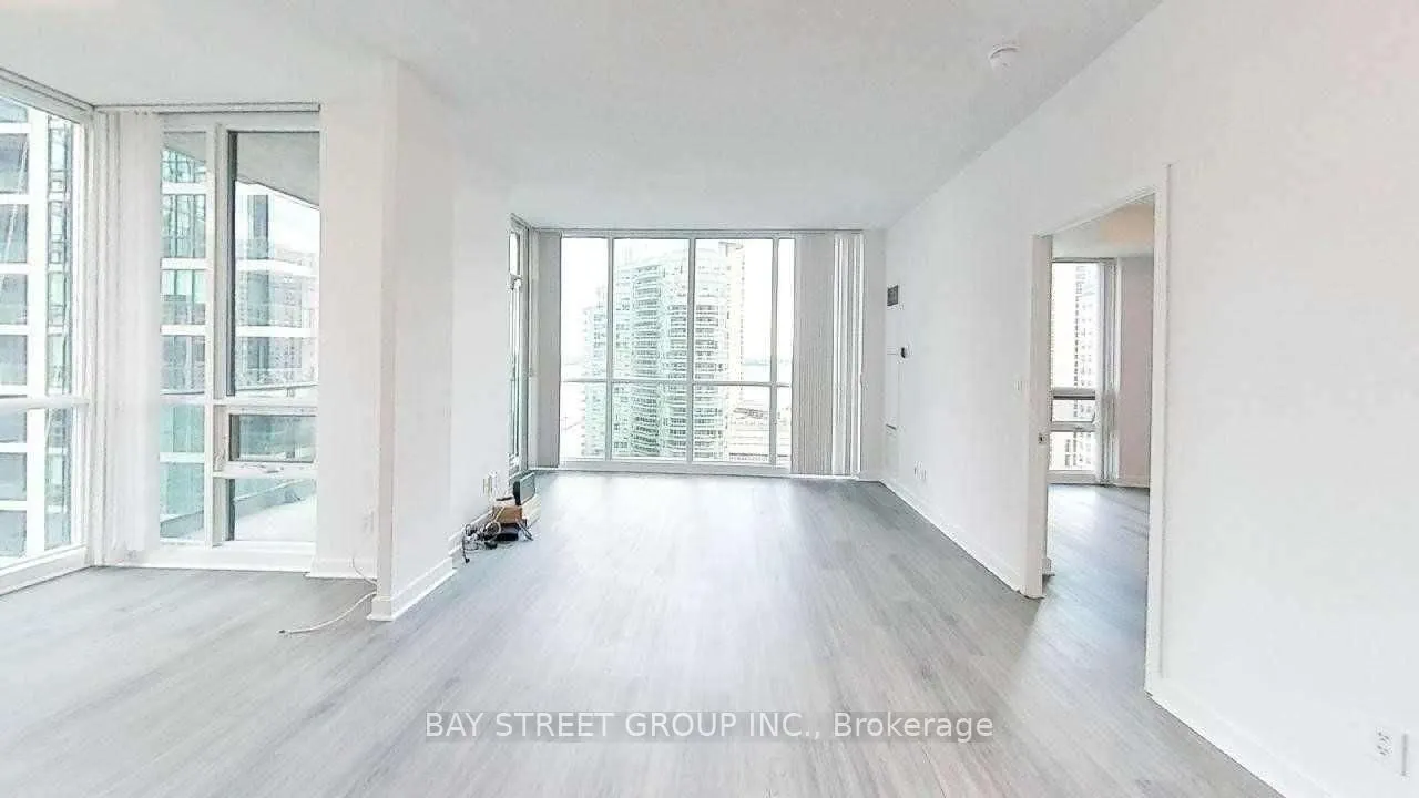 18 Harbour Street, #1708
