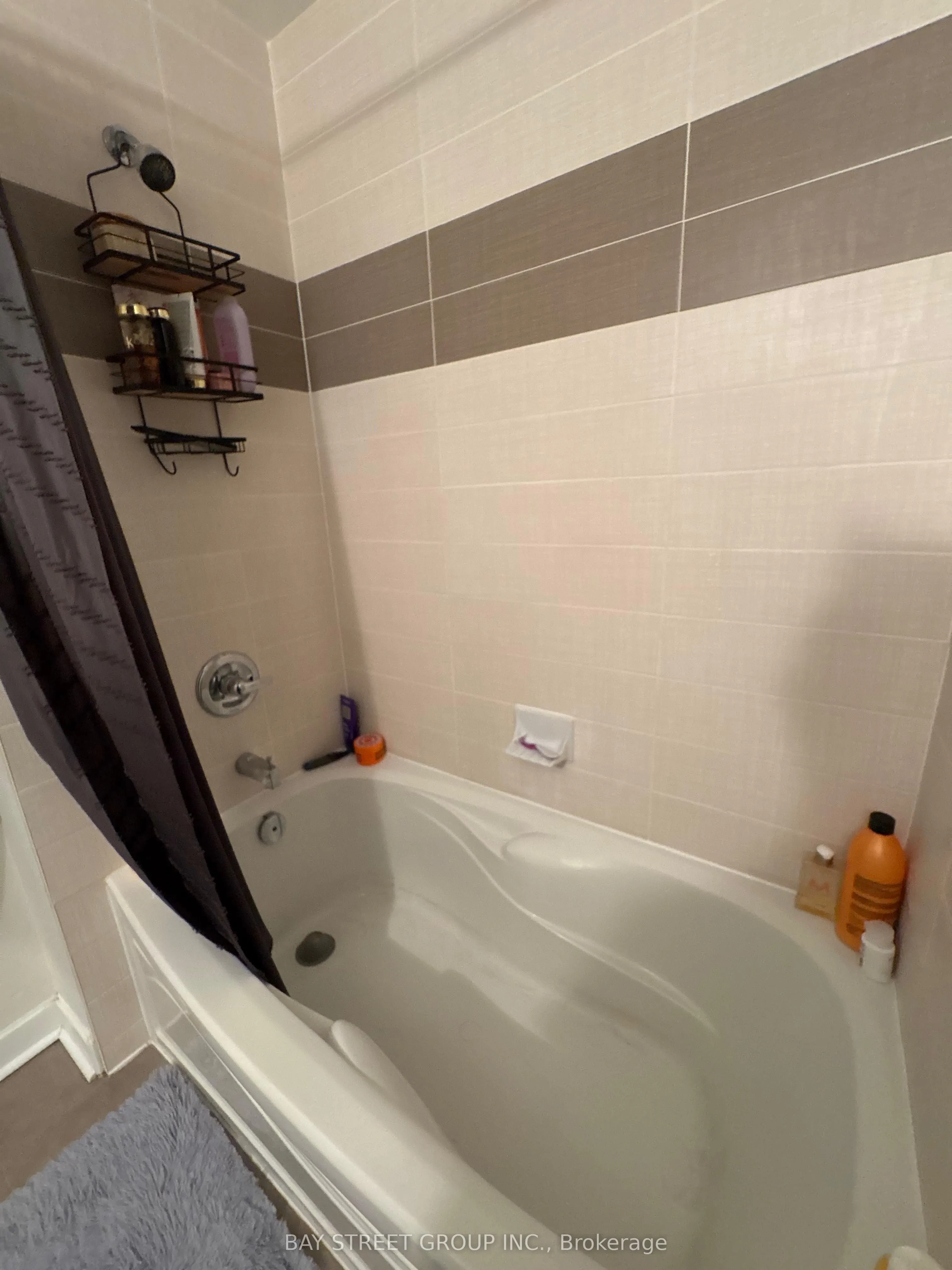 18 Harbour Street, #1708