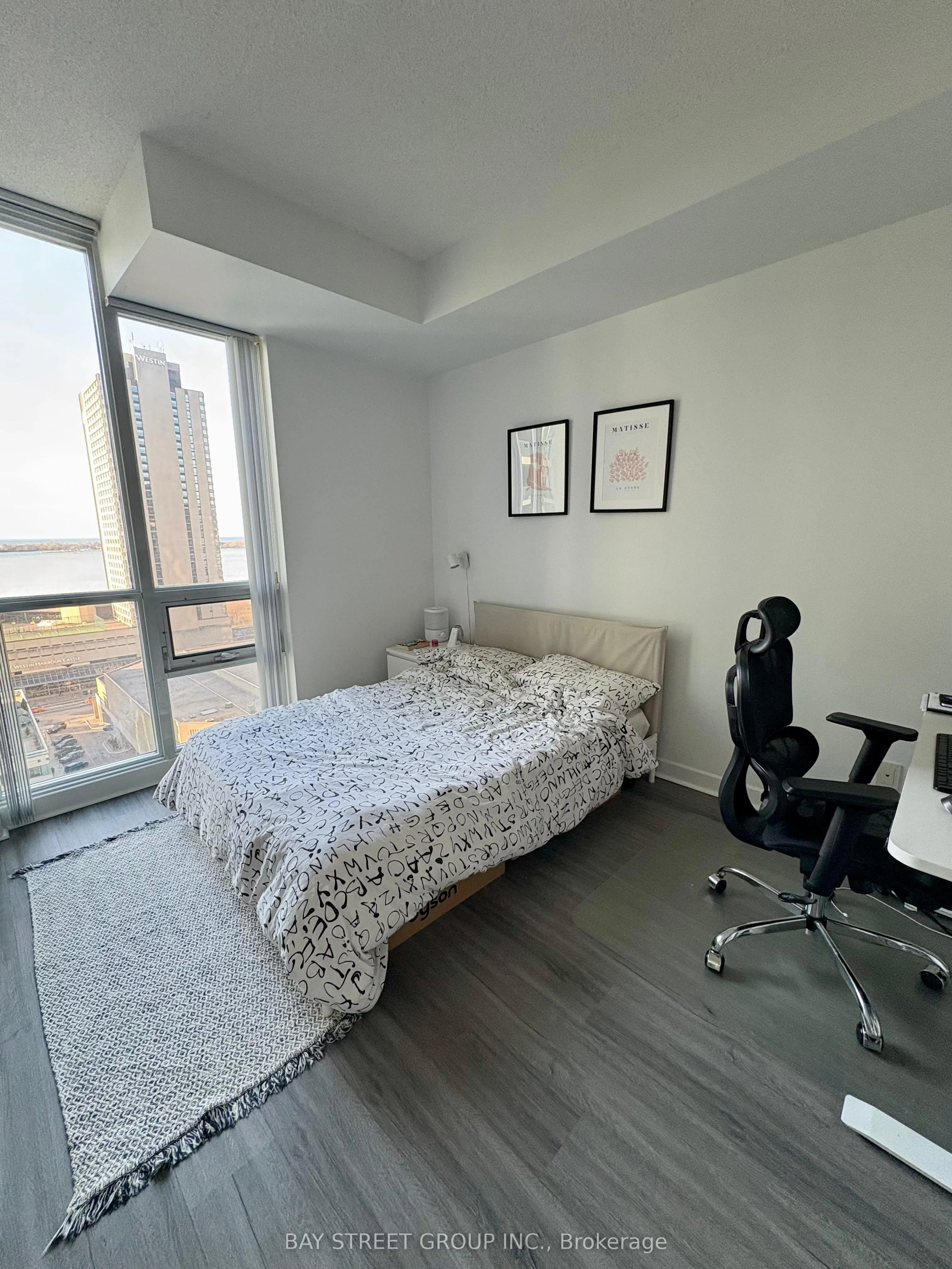 18 Harbour Street, #1708