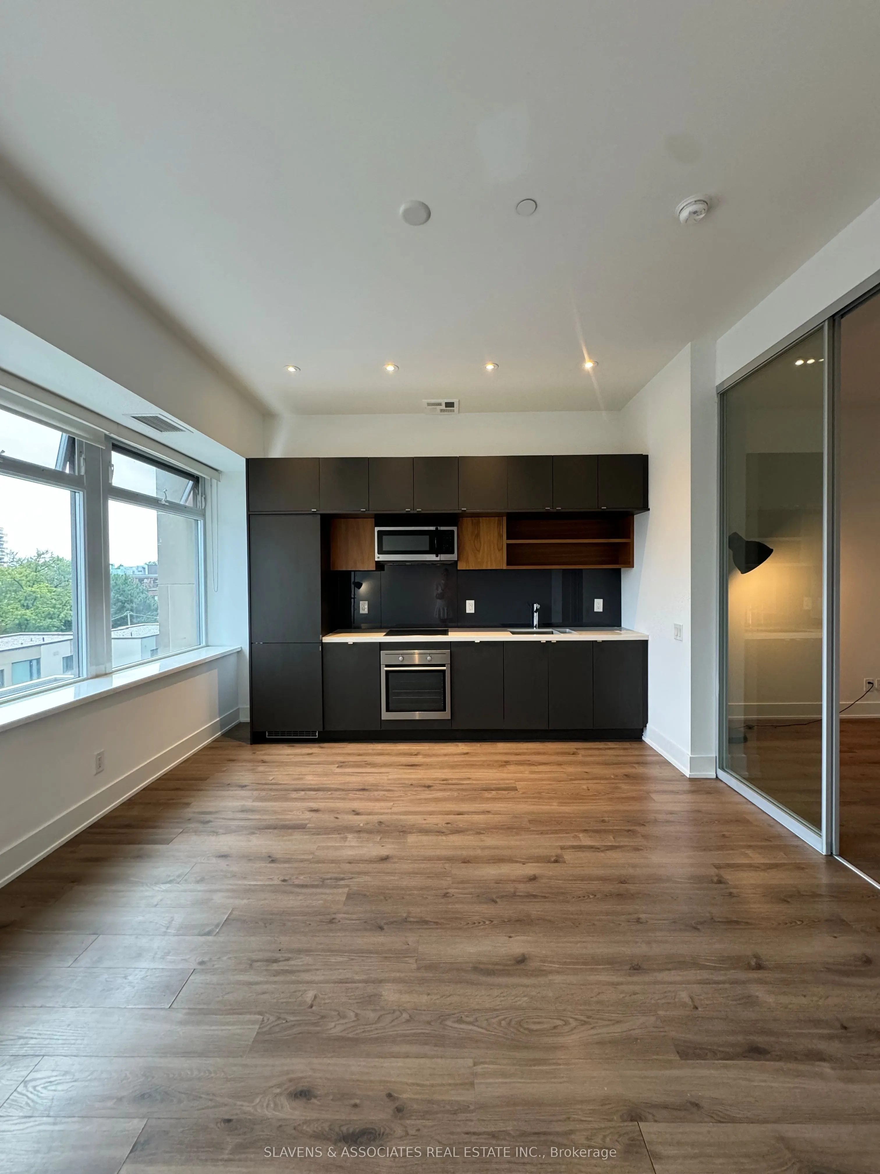 111 St Clair Avenue, #416
