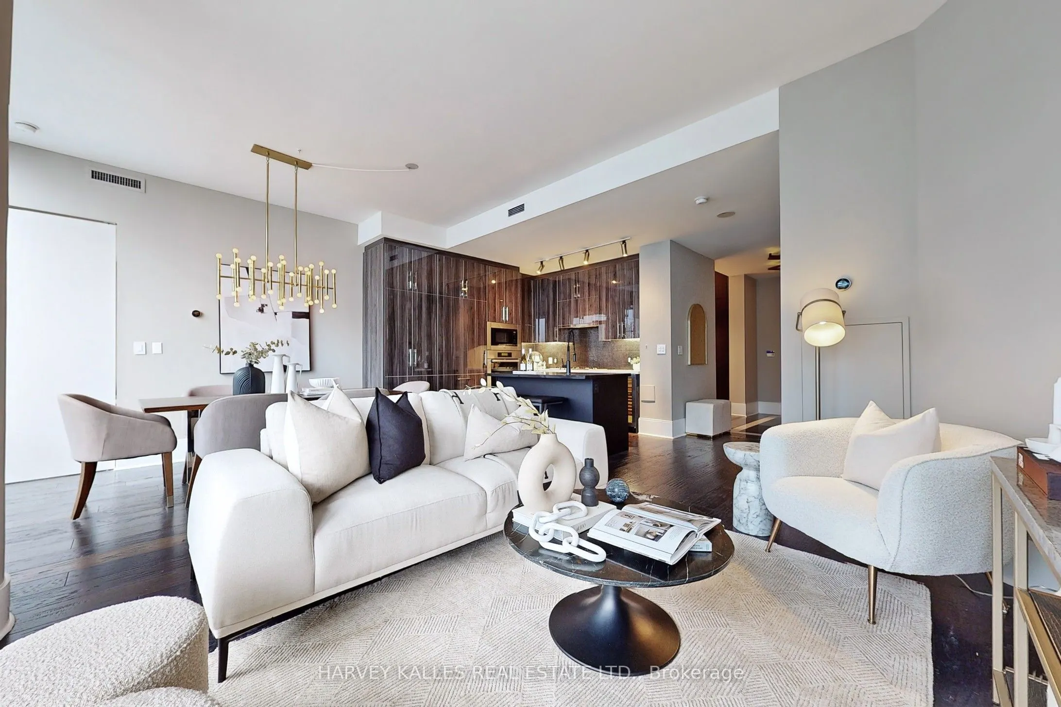 29 Queens Quay E, #813