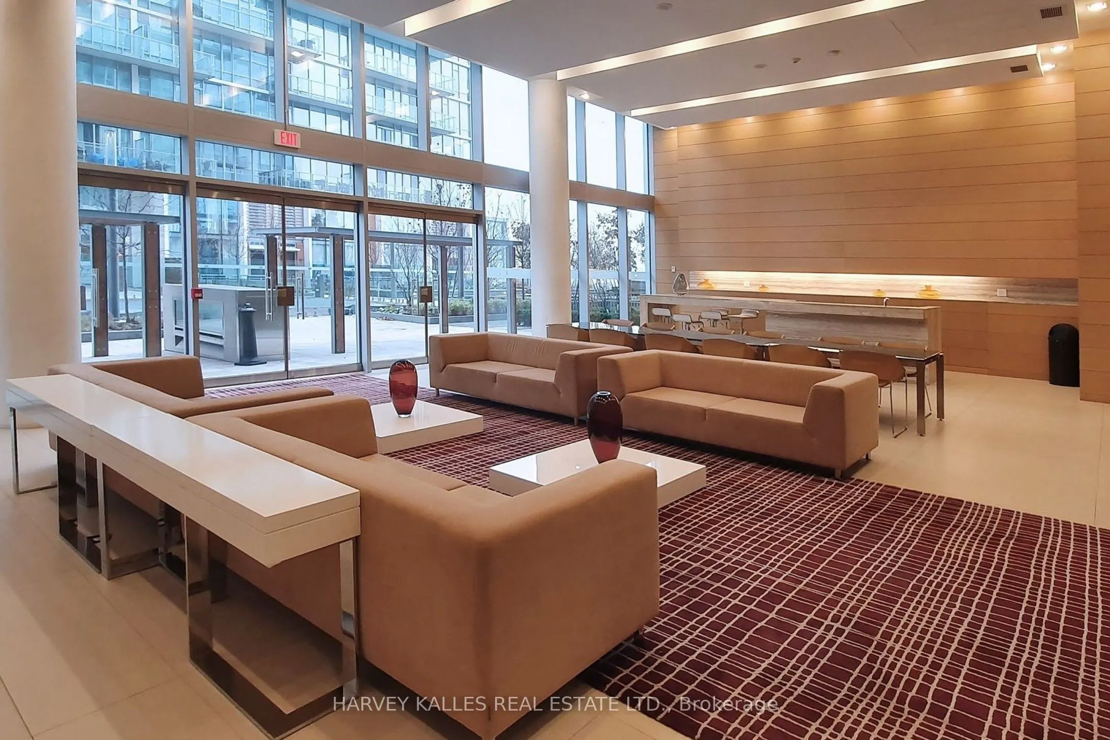 29 Queens Quay E, #813