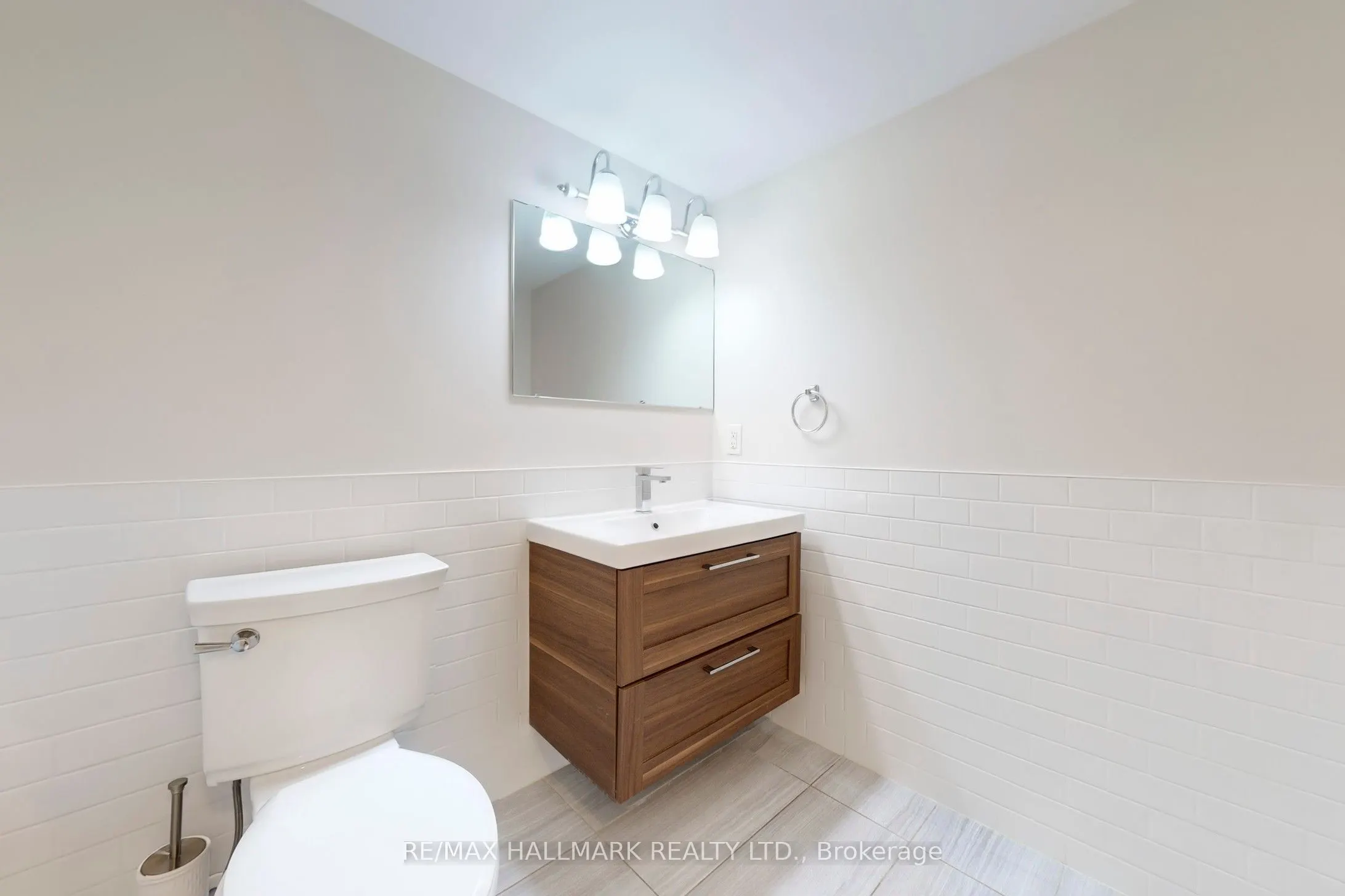 12 Sudbury Street, #608