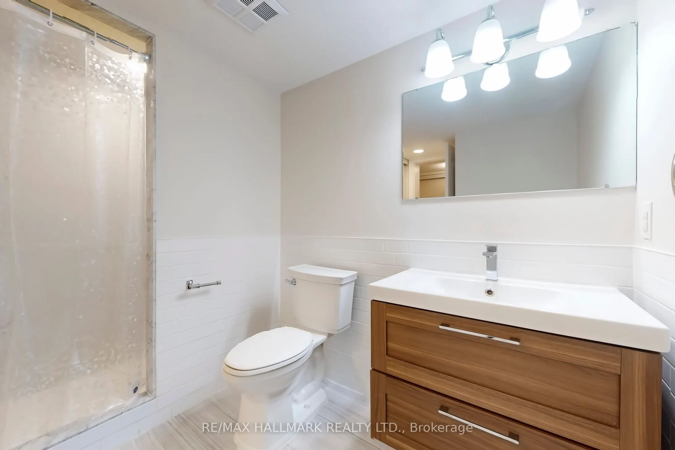 12 Sudbury Street, #608
