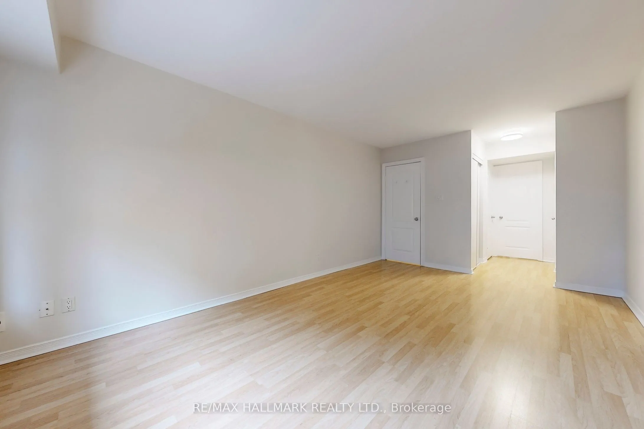 12 Sudbury Street, #608