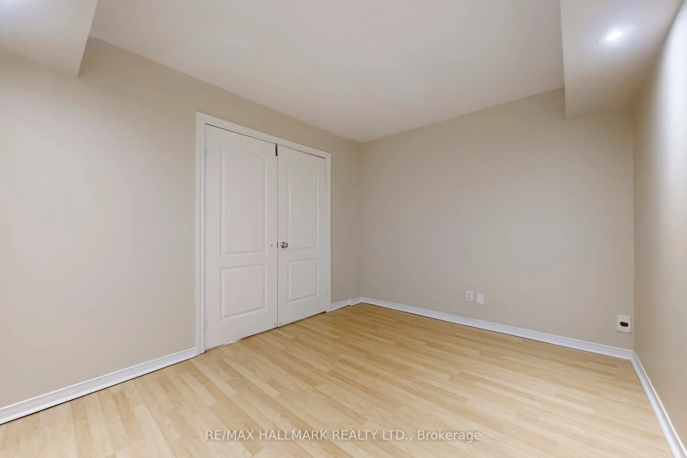 12 Sudbury Street, #608
