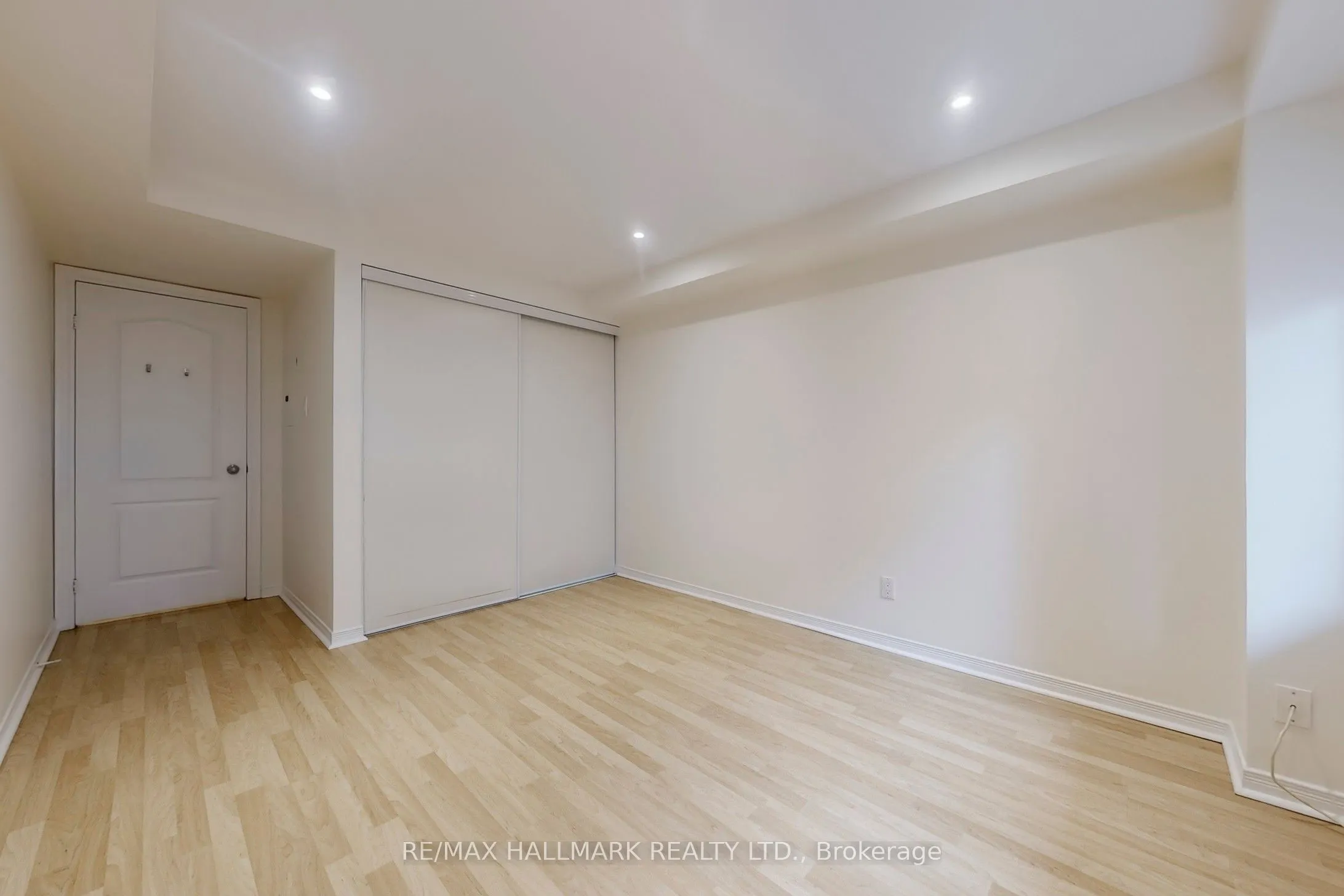 12 Sudbury Street, #608