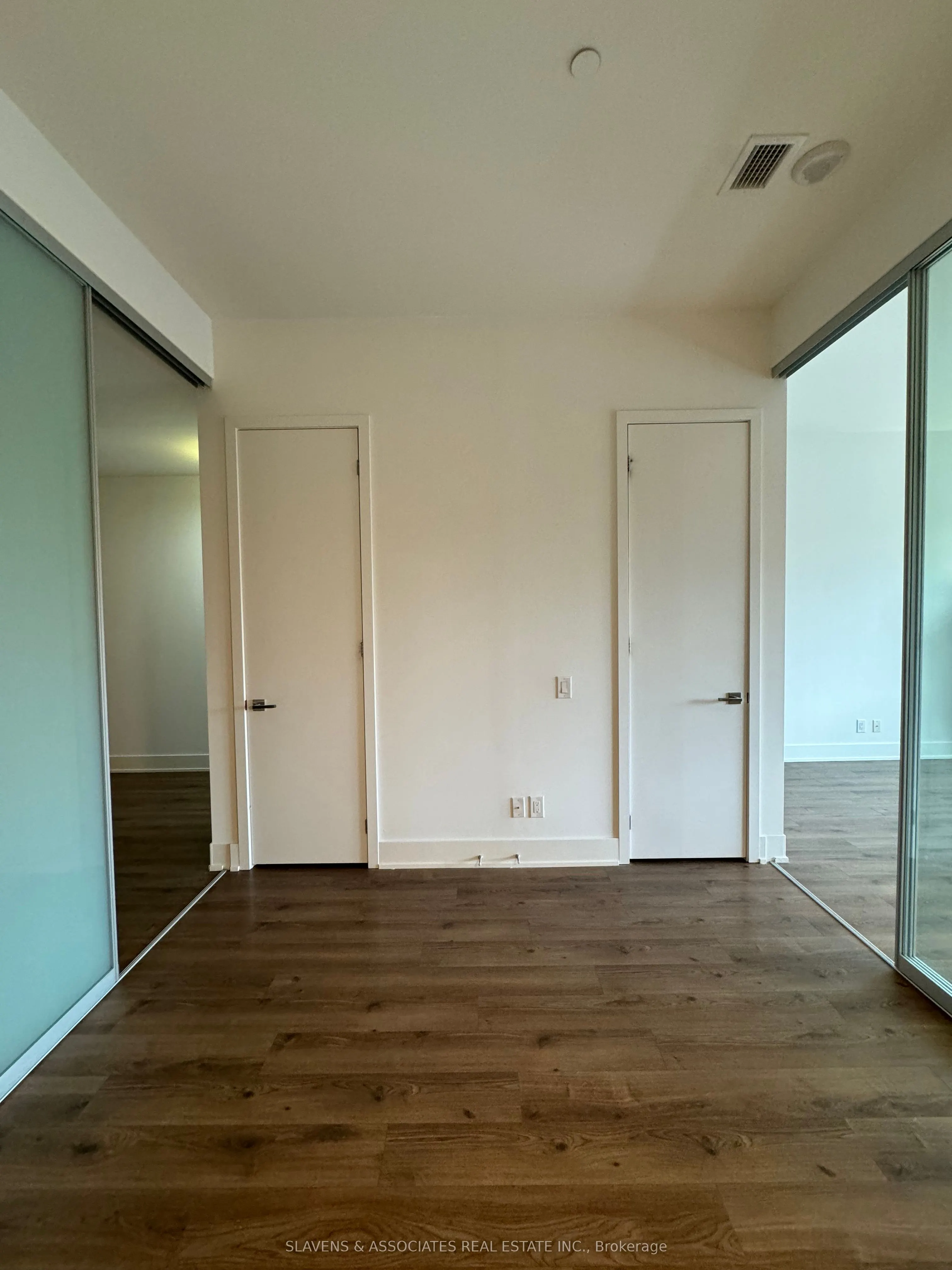 111 St Clair Avenue W, #416