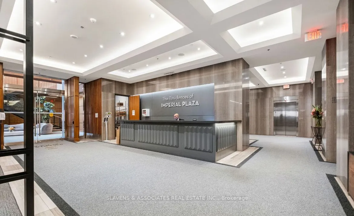 111 St Clair Avenue W, #416