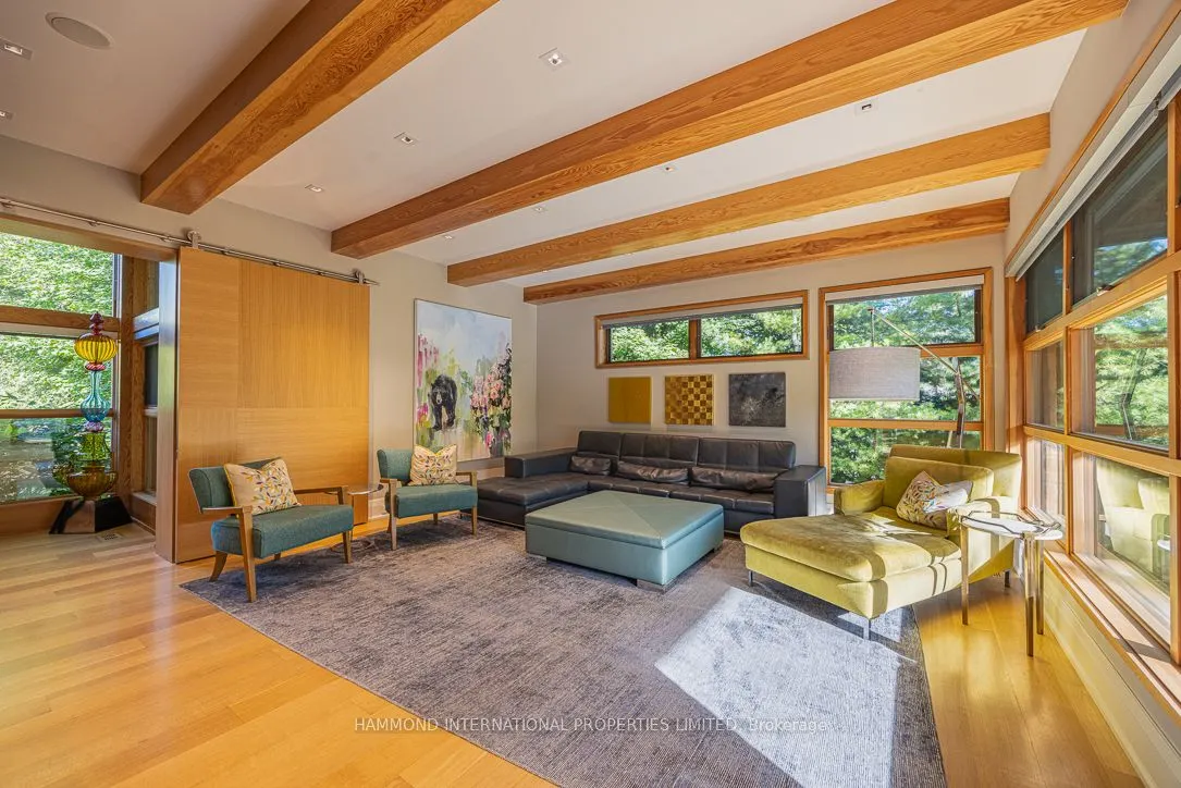 7 Oxbow Road