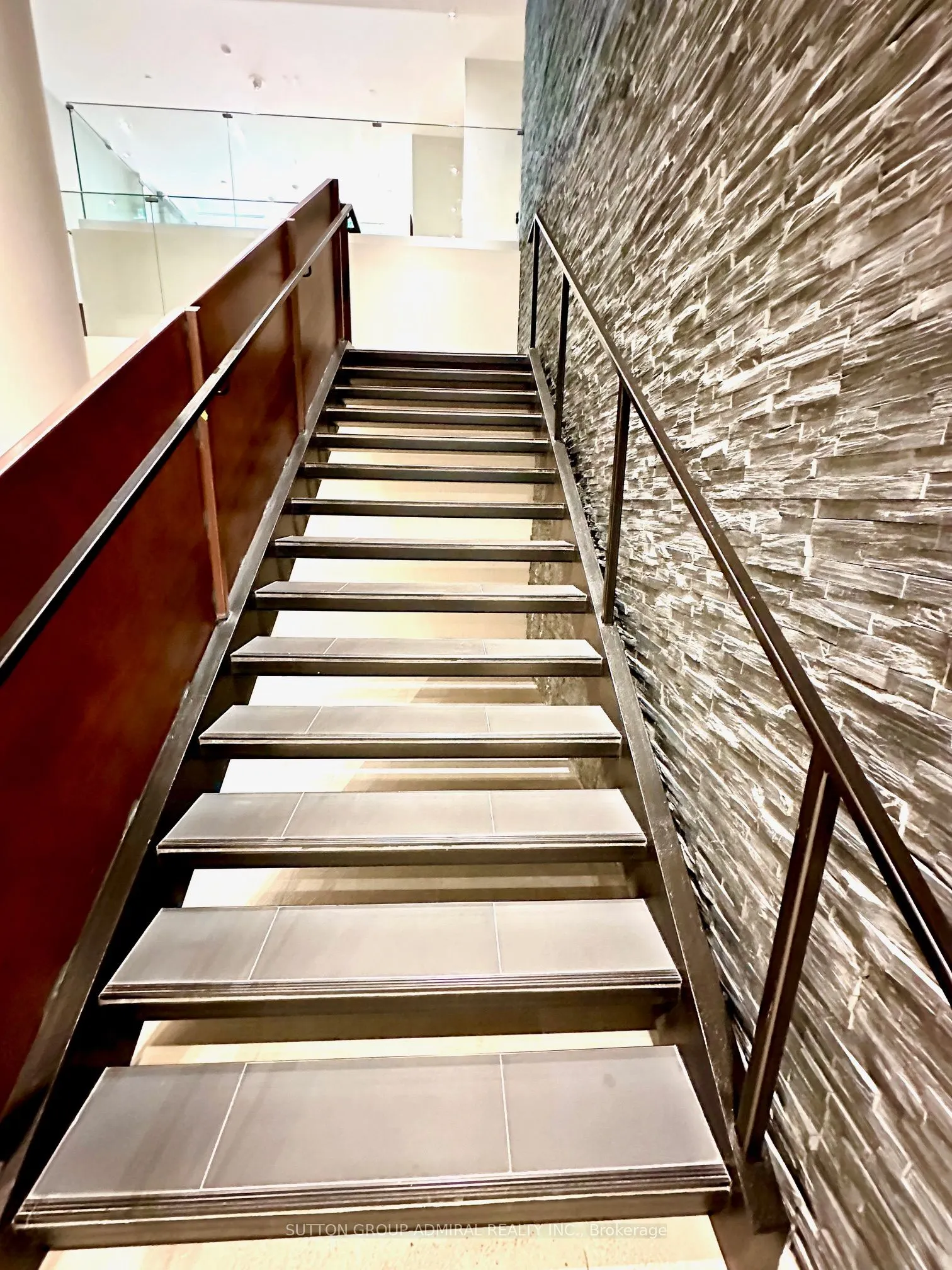 10 Deerlick Court, #302