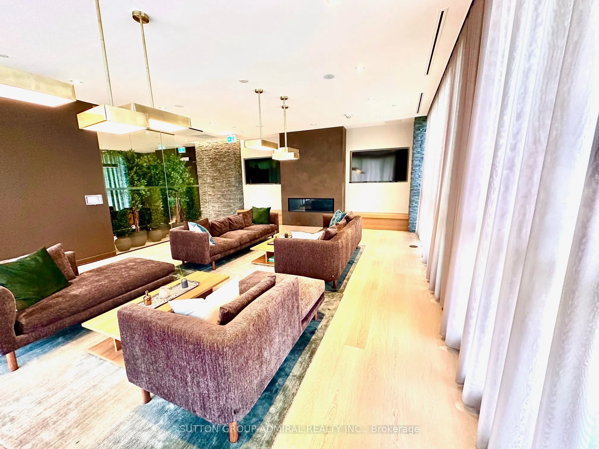 10 Deerlick Court, #302