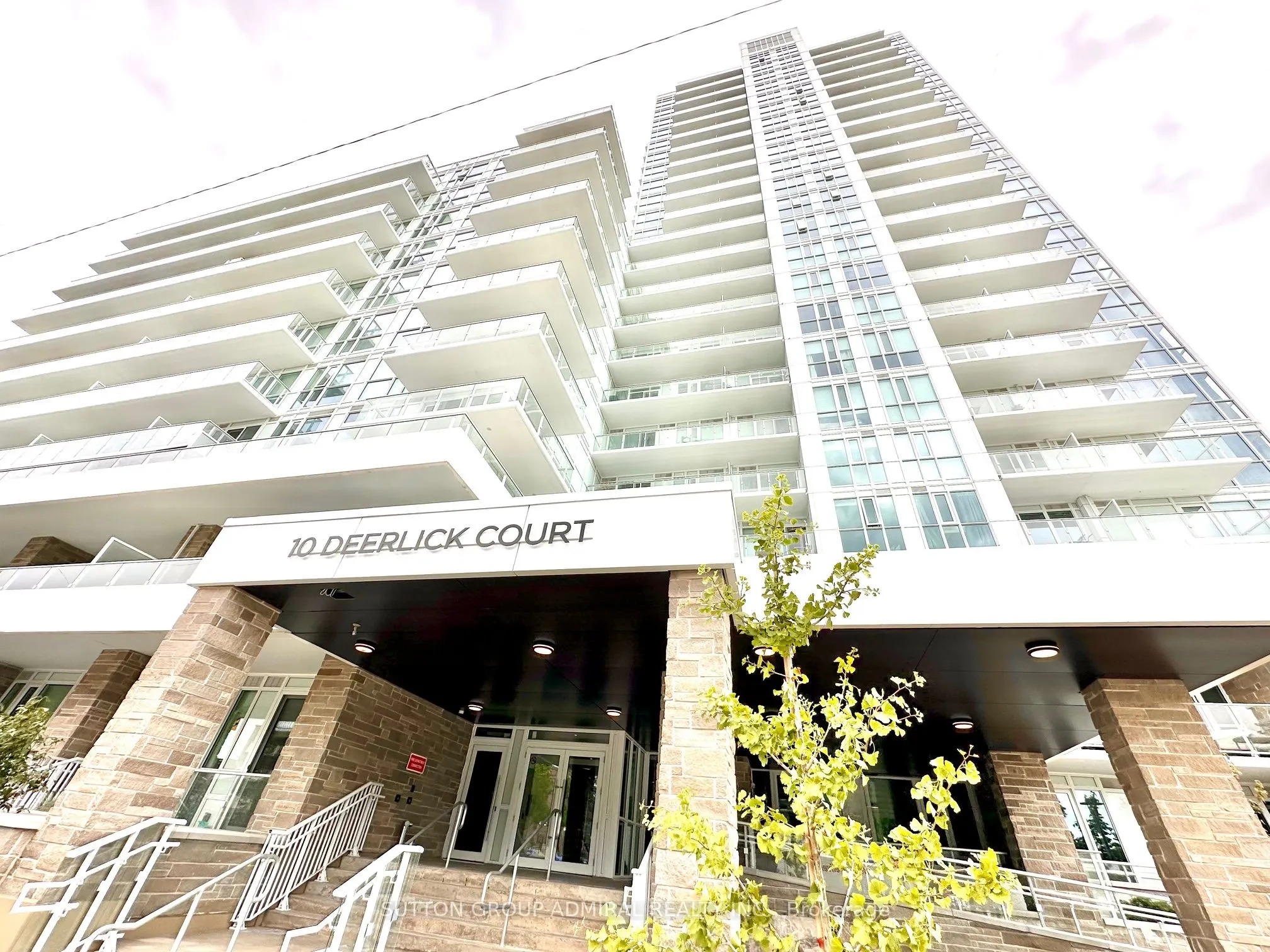 10 Deerlick Court, #302