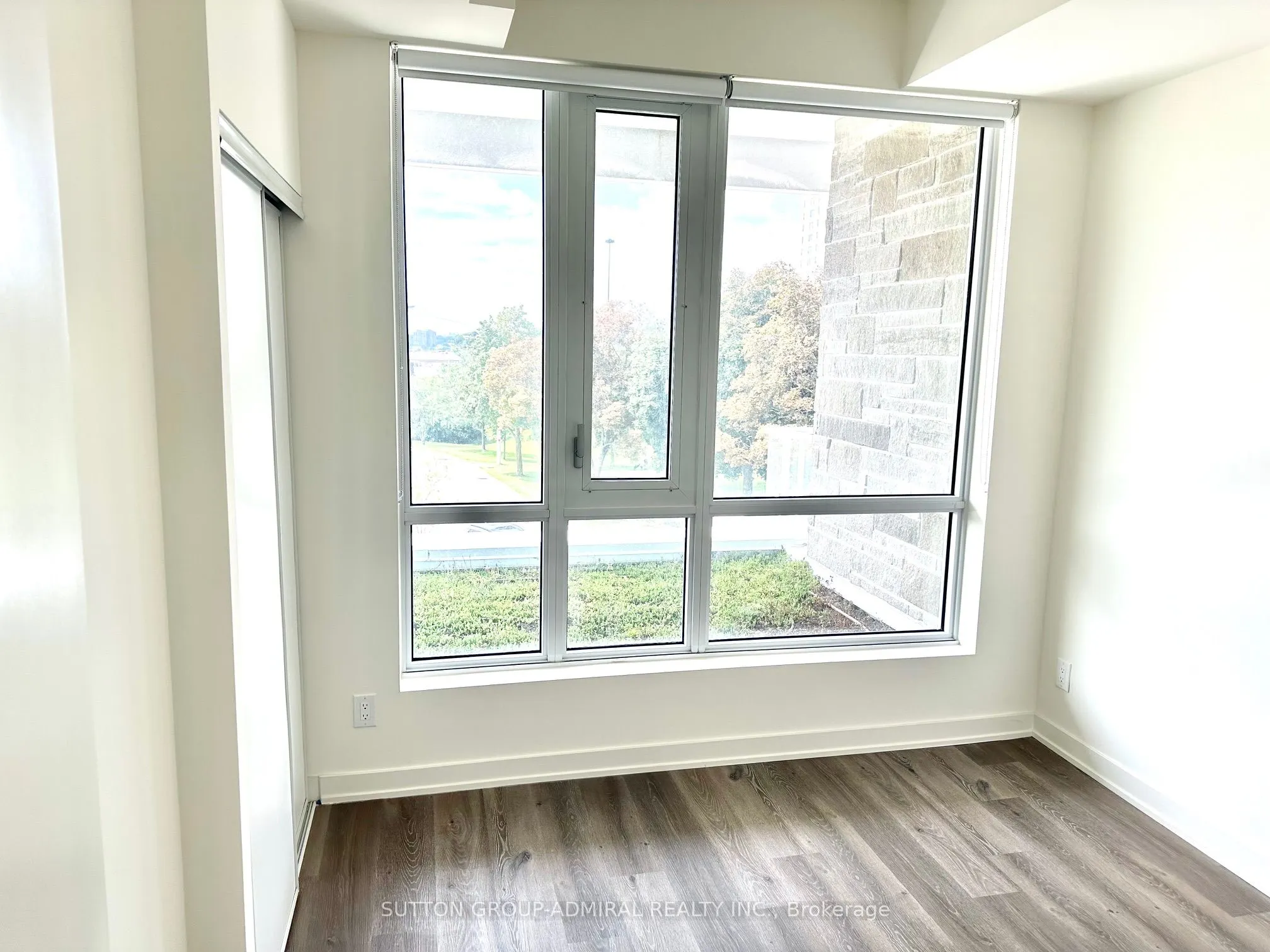 10 Deerlick Court, #302