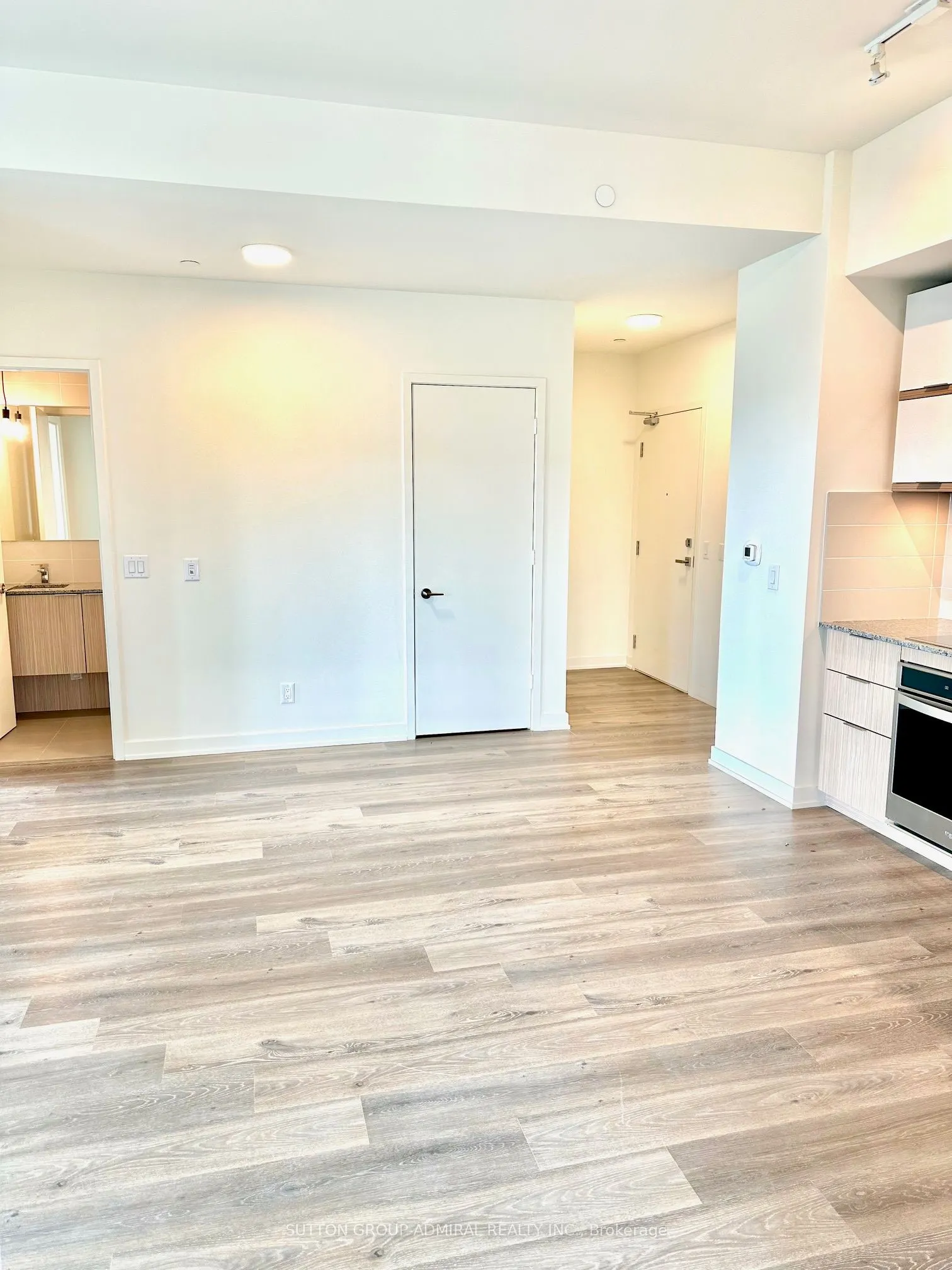 10 Deerlick Court, #302