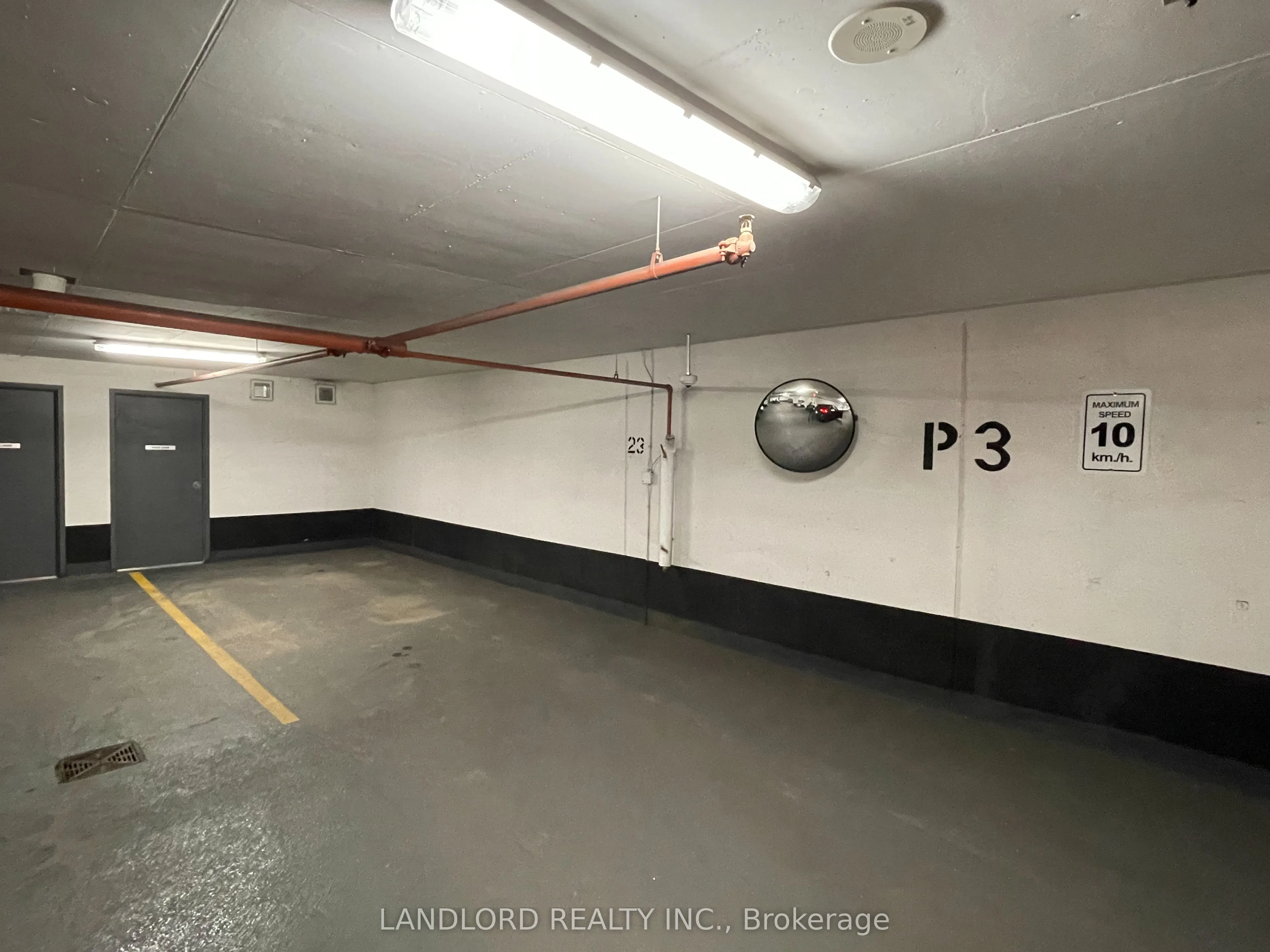 318 Richmond Street W, #1005