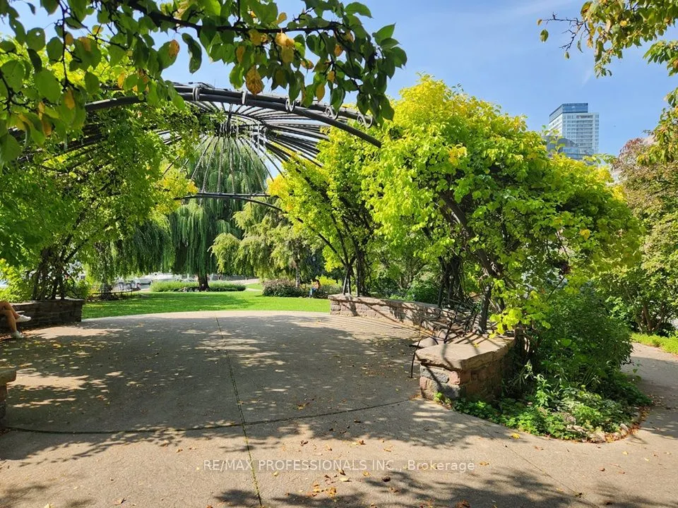 600 Queens Quay, #1028