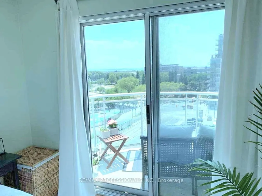 600 Queens Quay, #1028