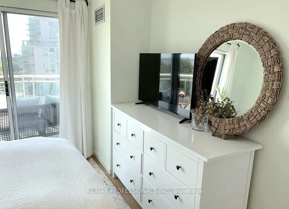 600 Queens Quay, #1028