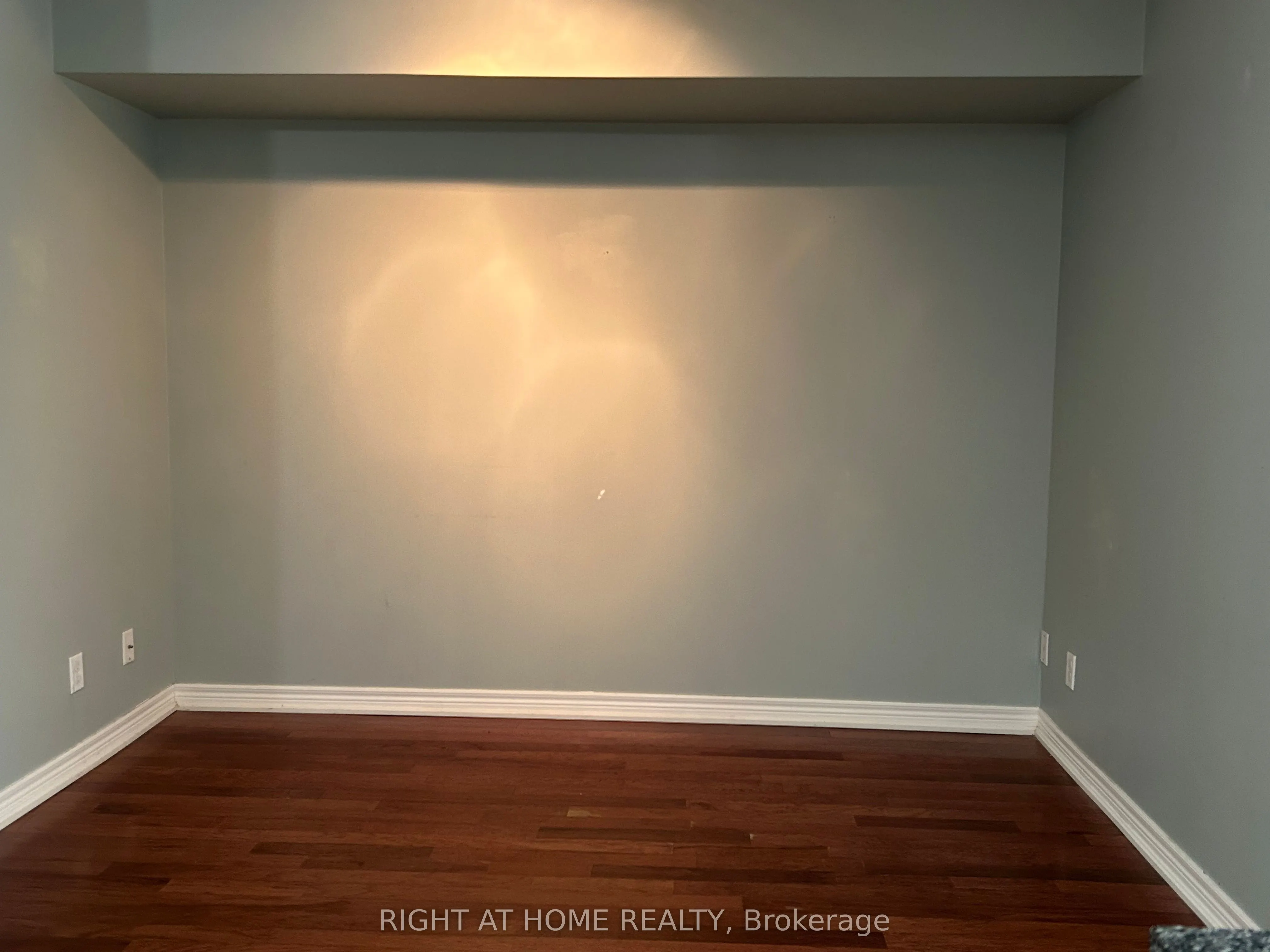 30 Grand Trunk Crescent, #1515