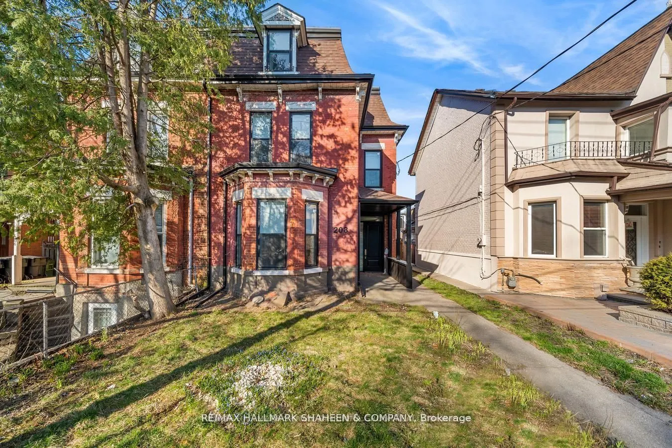 208 Dovercourt Road, #A