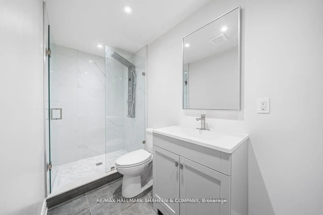 208 Dovercourt Road, #A
