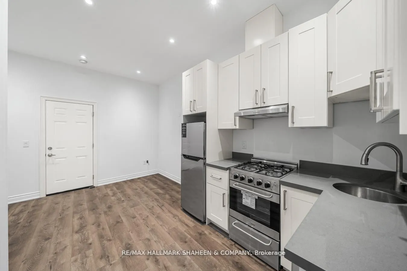 208 Dovercourt Road, #A