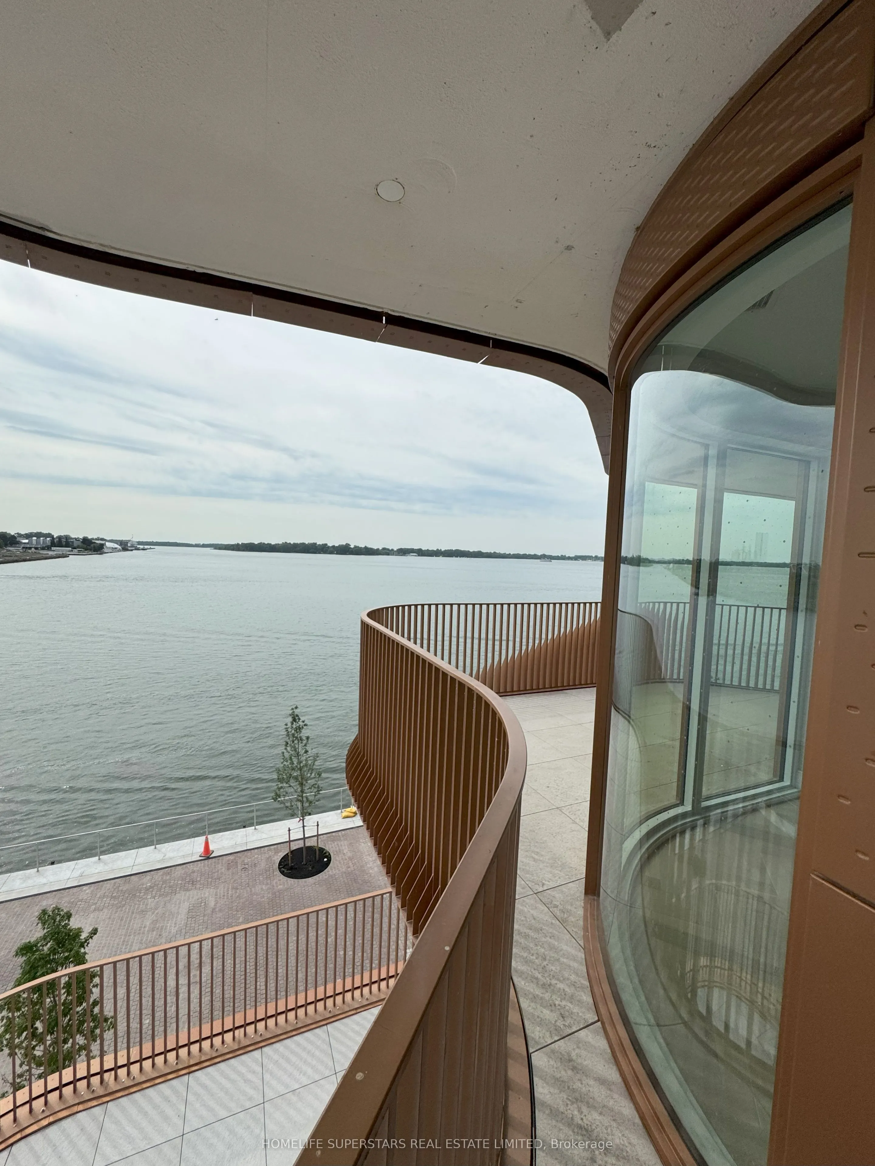 155 Merchants' Wharf, #311