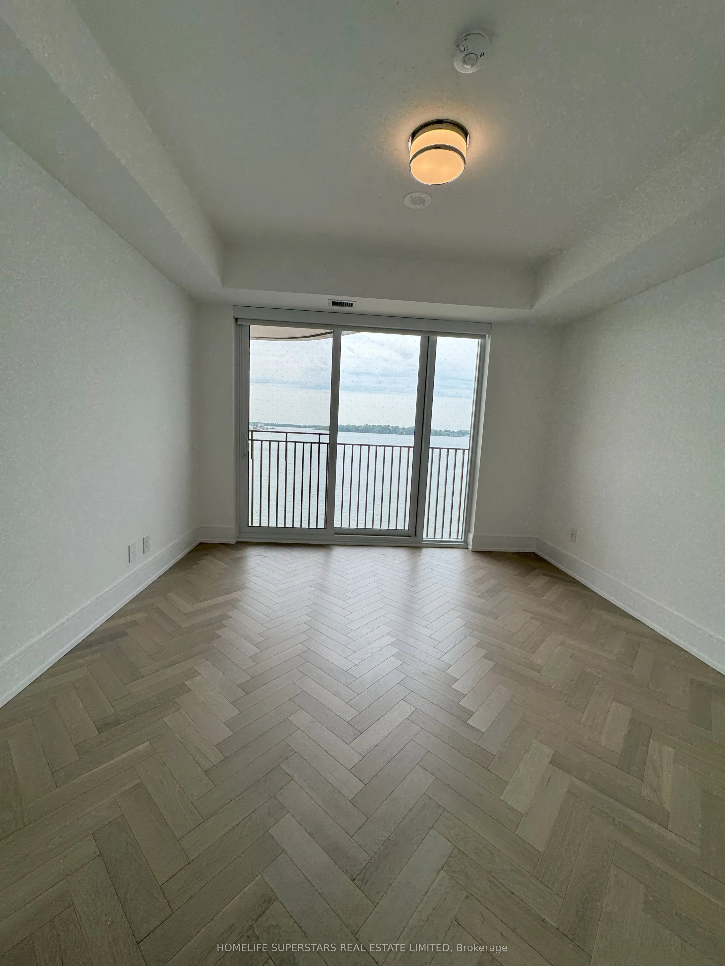 155 Merchants' Wharf, #311