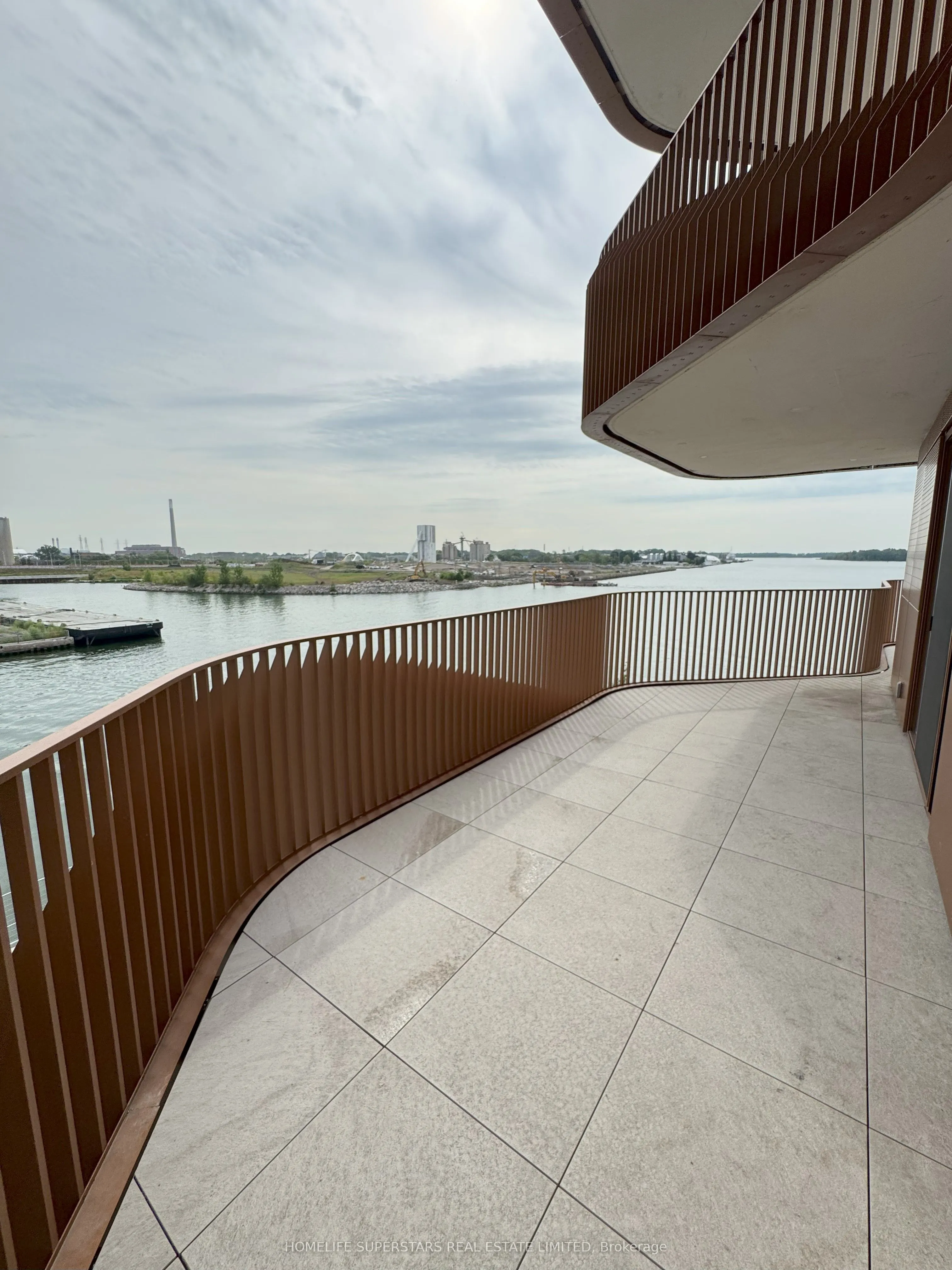 155 Merchants' Wharf, #311