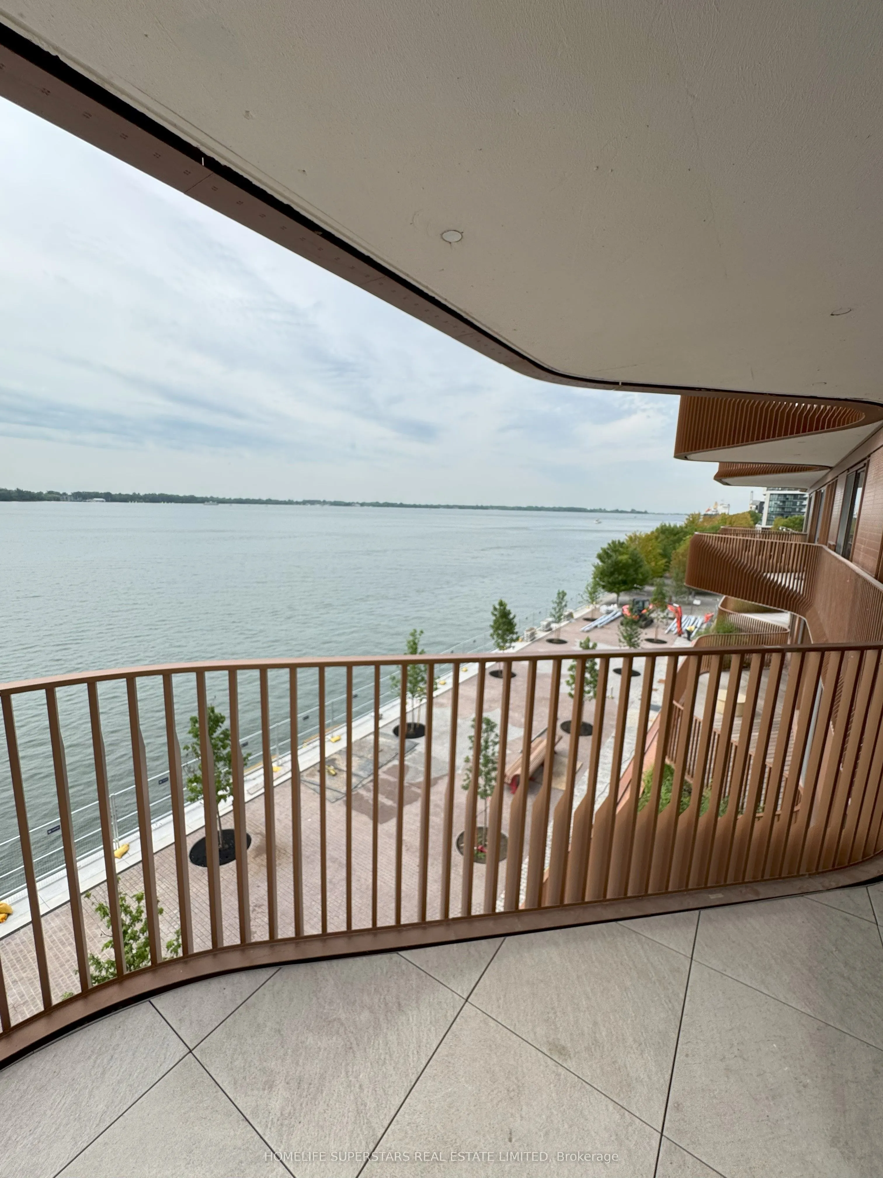 155 Merchants' Wharf, #311