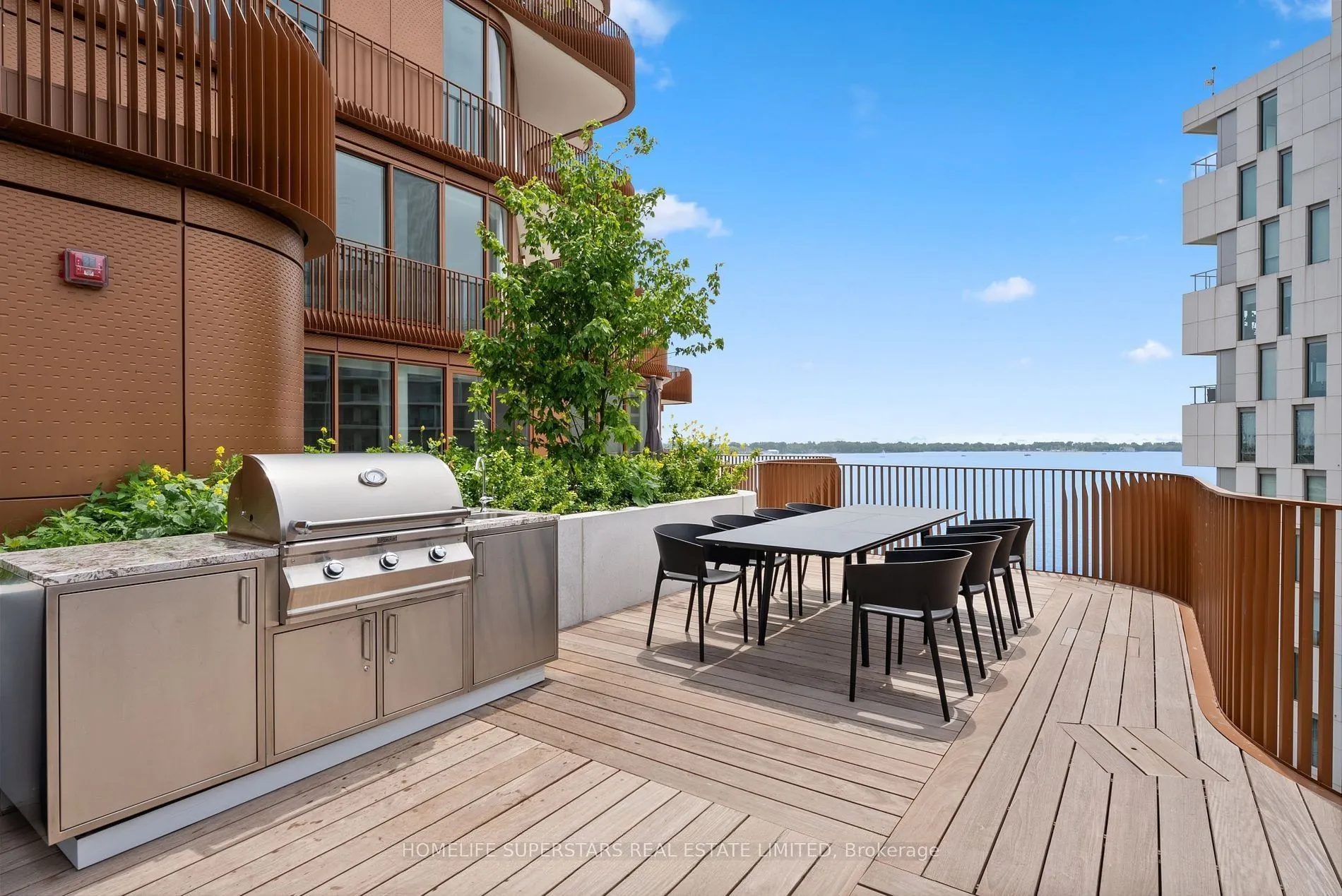 155 Merchants' Wharf, #311