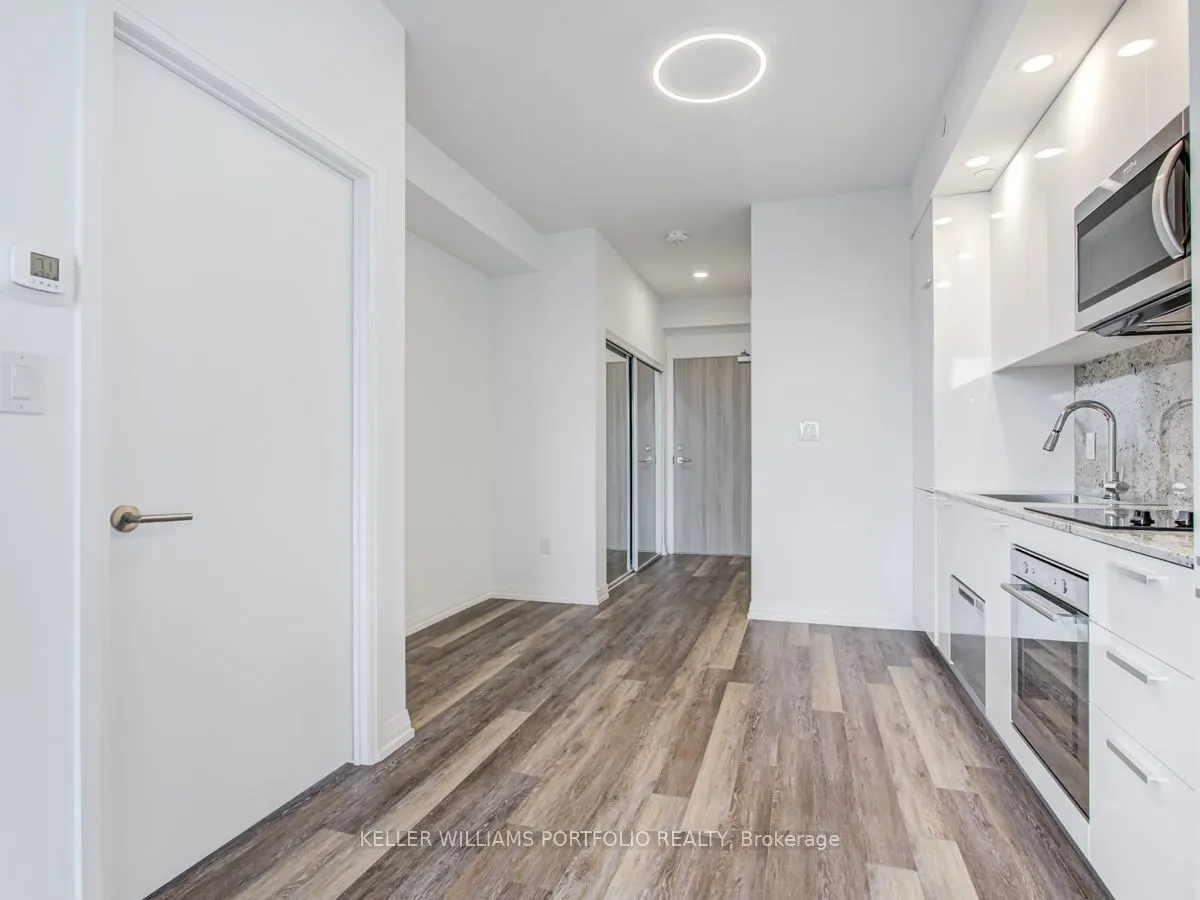 75 Canterbury Place, #709