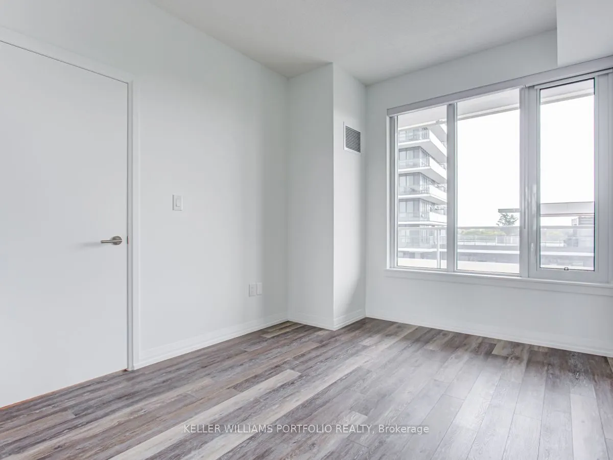75 Canterbury Place, #709