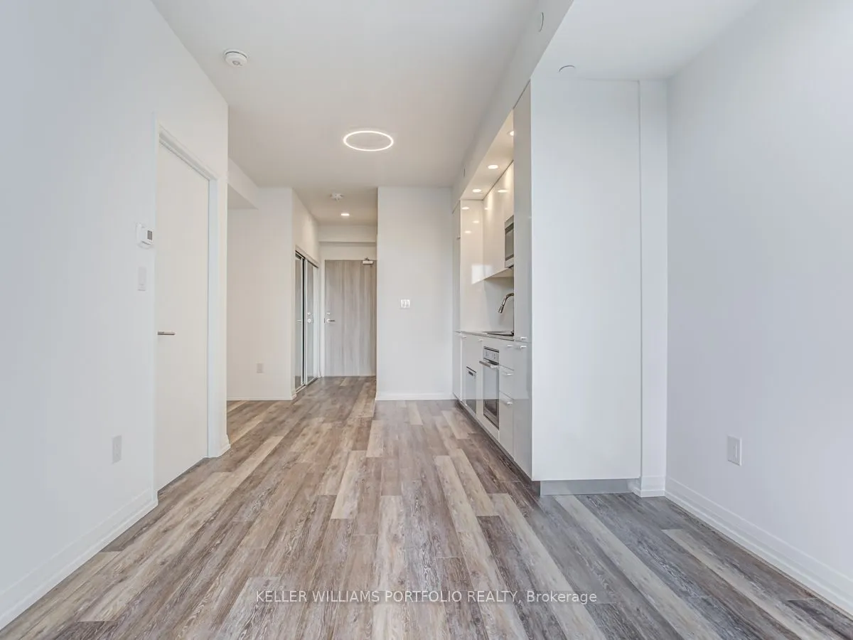 75 Canterbury Place, #709