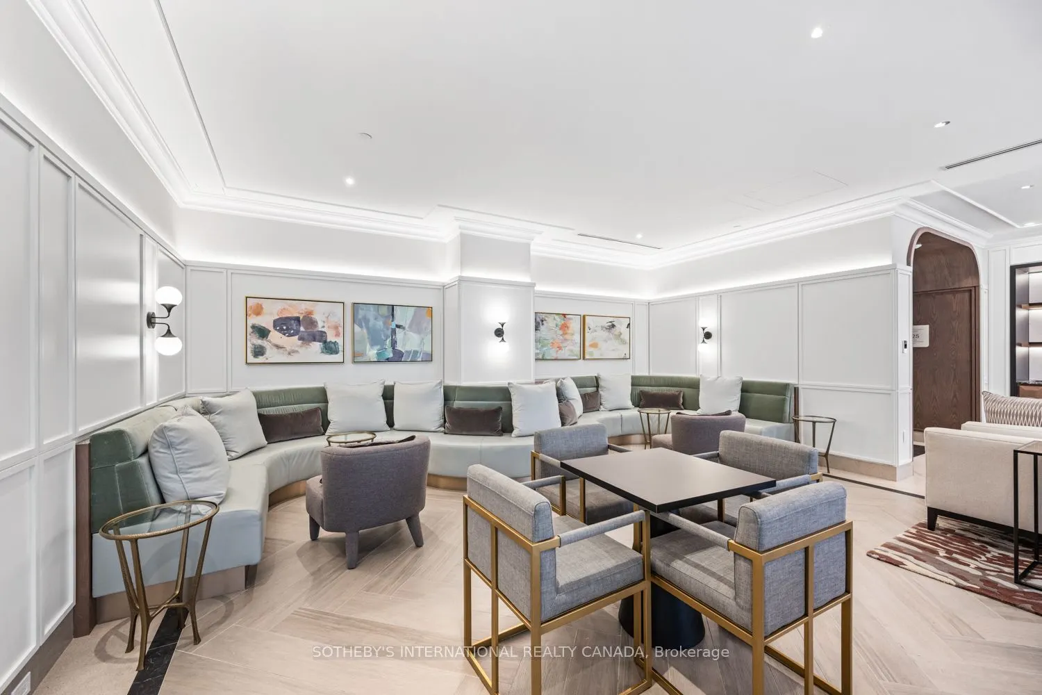 30 Inn on the Park Drive, #1109